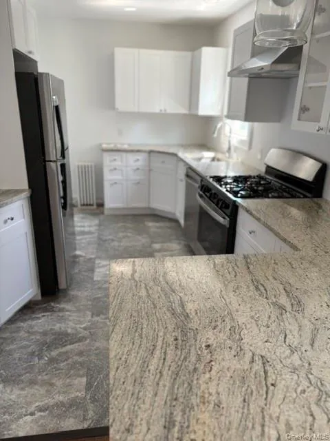 424 Sweezy Avenue, Riverhead, NY, 3 Bedrooms Bedrooms, 5 Rooms Rooms,1 BathroomBathrooms,Residential Lease,For Rent,Sweezy,0,1045107 424 Sweezy Avenue, Riverhead, NY, 3 Bedrooms Bedrooms, 5 Rooms Rooms,1 BathroomBathrooms,Residential Lease,For Rent,Sweezy,0,1045107
