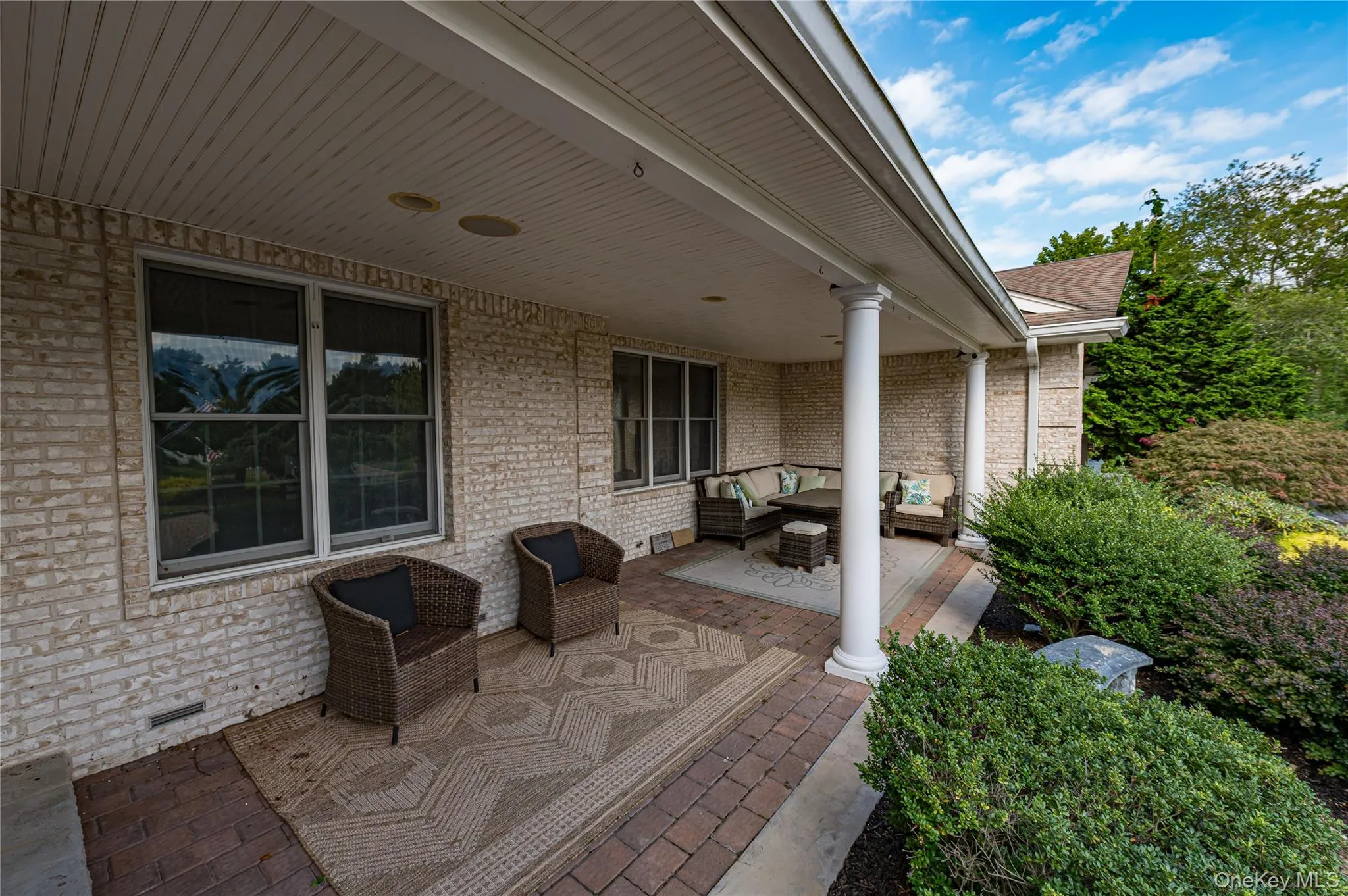 9 Elderwood Drive, Smithtown, NY, 5 Bedrooms Bedrooms, 13 Rooms Rooms,4 BathroomsBathrooms,Residential,For Rent,Elderwood,0,1045111 9 Elderwood Drive, Smithtown, NY, 5 Bedrooms Bedrooms, 13 Rooms Rooms,4 BathroomsBathrooms,Residential,For Rent,Elderwood,0,1045111