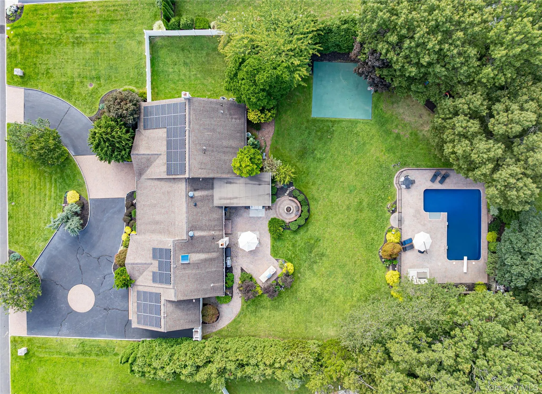 9 Elderwood Drive, Smithtown, NY, 5 Bedrooms Bedrooms, 13 Rooms Rooms,4 BathroomsBathrooms,Residential,For Rent,Elderwood,0,1045111 9 Elderwood Drive, Smithtown, NY, 5 Bedrooms Bedrooms, 13 Rooms Rooms,4 BathroomsBathrooms,Residential,For Rent,Elderwood,0,1045111