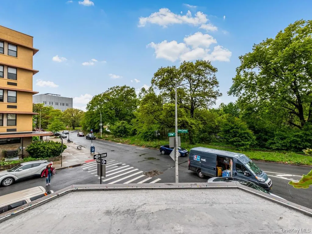 1874 Pelham Parkway, New York, NY, 2 Bedrooms Bedrooms, 6 Rooms Rooms,2 BathroomsBathrooms,Residential,For Rent,Pelham,0,1045112 1874 Pelham Parkway, New York, NY, 2 Bedrooms Bedrooms, 6 Rooms Rooms,2 BathroomsBathrooms,Residential,For Rent,Pelham,0,1045112