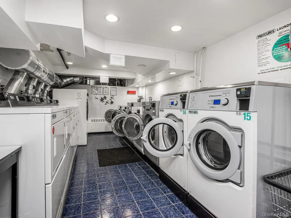 1874 Pelham Parkway, New York, NY, 2 Bedrooms Bedrooms, 6 Rooms Rooms,2 BathroomsBathrooms,Residential,For Rent,Pelham,0,1045112 1874 Pelham Parkway, New York, NY, 2 Bedrooms Bedrooms, 6 Rooms Rooms,2 BathroomsBathrooms,Residential,For Rent,Pelham,0,1045112