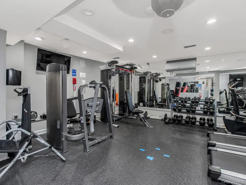 1874 Pelham Parkway, New York, NY, 2 Bedrooms Bedrooms, 6 Rooms Rooms,2 BathroomsBathrooms,Residential,For Rent,Pelham,0,1045112 1874 Pelham Parkway, New York, NY, 2 Bedrooms Bedrooms, 6 Rooms Rooms,2 BathroomsBathrooms,Residential,For Rent,Pelham,0,1045112