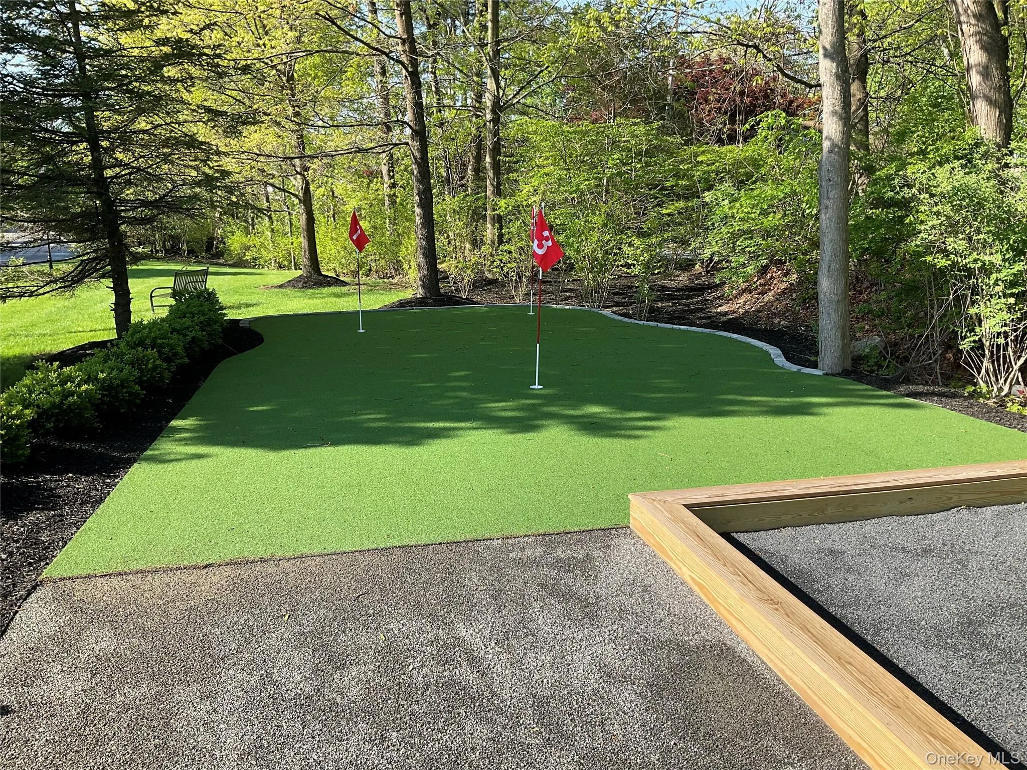 Practice your short game without ever leaving home. Practice your short game without ever leaving home.