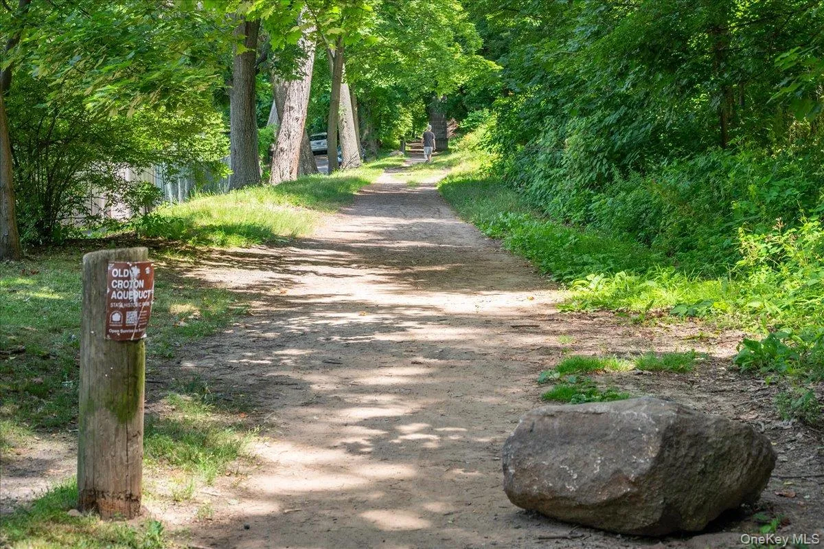 Old Croton Aqueduct trail transverses the entire length of Dobbs Ferry, north to south. Old Croton Aqueduct trail transverses the entire length of Dobbs Ferry, north to south.
