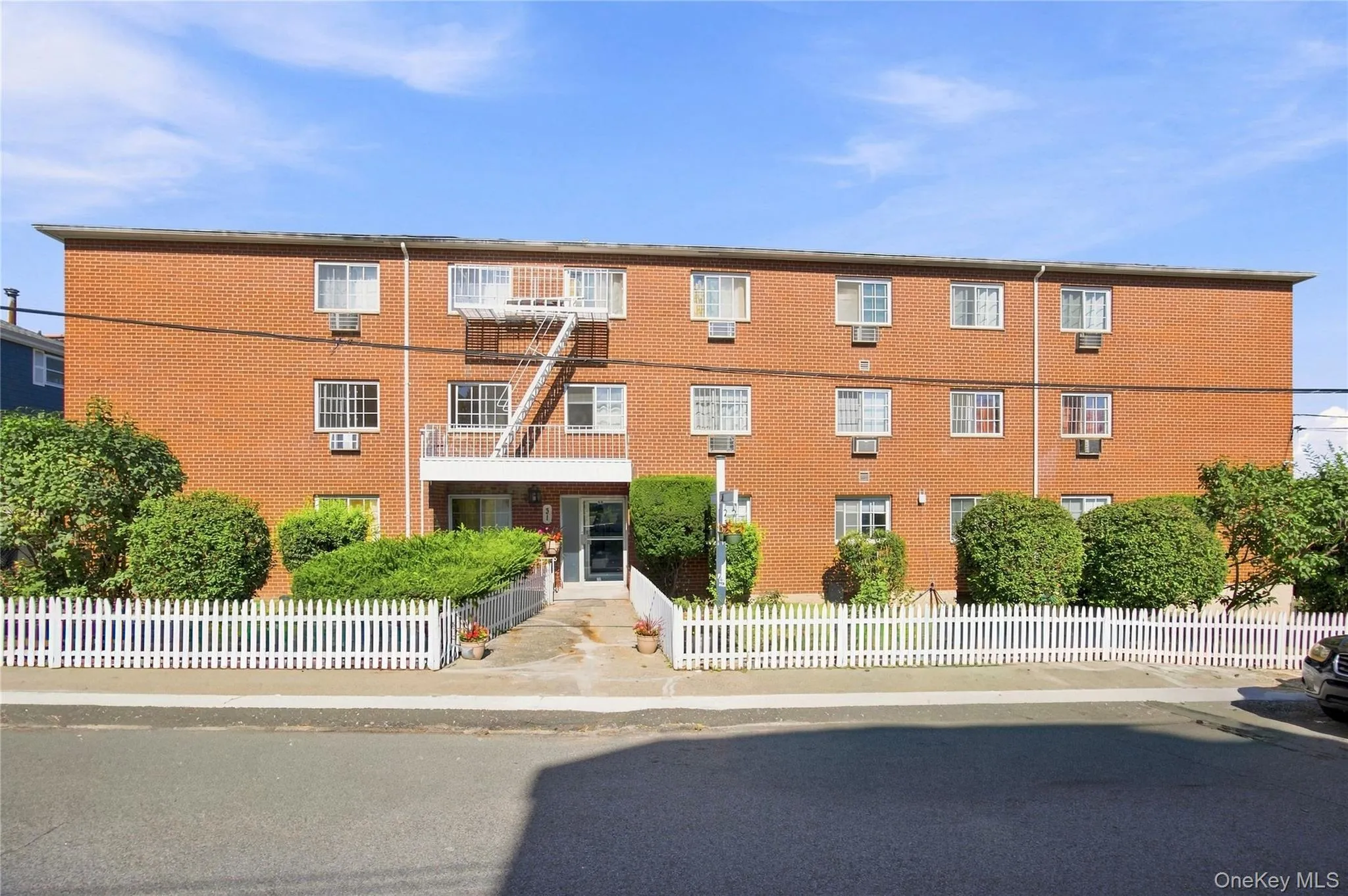31 Fero Street, Yonkers, NY, 2 Bedrooms Bedrooms, 4 Rooms Rooms,1 BathroomBathrooms,Residential Lease,For Rent,Fero,0,1045122 31 Fero Street, Yonkers, NY, 2 Bedrooms Bedrooms, 4 Rooms Rooms,1 BathroomBathrooms,Residential Lease,For Rent,Fero,0,1045122
