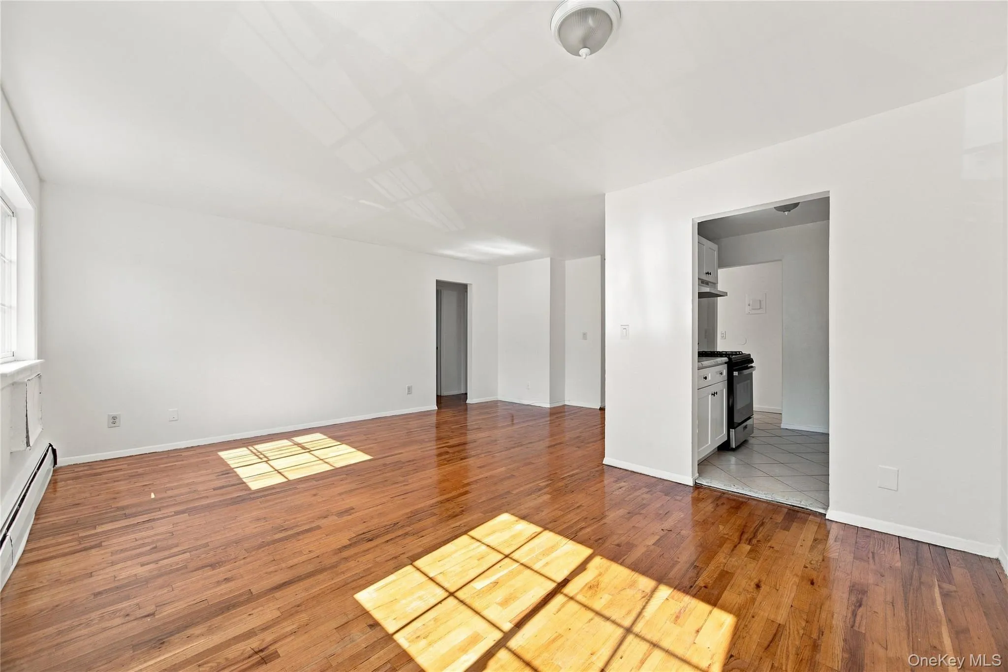 31 Fero Street, Yonkers, NY, 2 Bedrooms Bedrooms, 4 Rooms Rooms,1 BathroomBathrooms,Residential Lease,For Rent,Fero,0,1045122 31 Fero Street, Yonkers, NY, 2 Bedrooms Bedrooms, 4 Rooms Rooms,1 BathroomBathrooms,Residential Lease,For Rent,Fero,0,1045122
