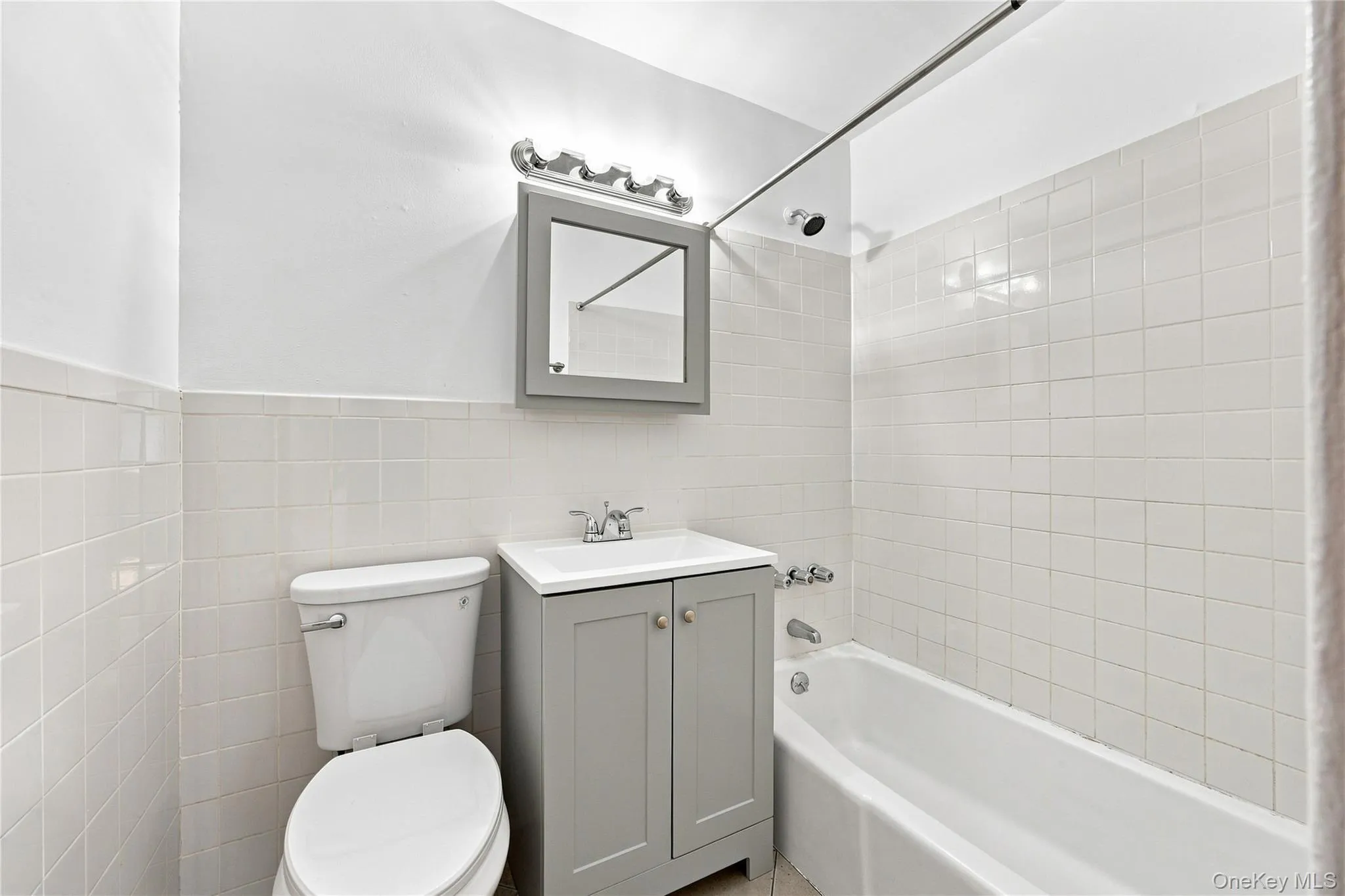 31 Fero Street, Yonkers, NY, 2 Bedrooms Bedrooms, 4 Rooms Rooms,1 BathroomBathrooms,Residential Lease,For Rent,Fero,0,1045122 31 Fero Street, Yonkers, NY, 2 Bedrooms Bedrooms, 4 Rooms Rooms,1 BathroomBathrooms,Residential Lease,For Rent,Fero,0,1045122