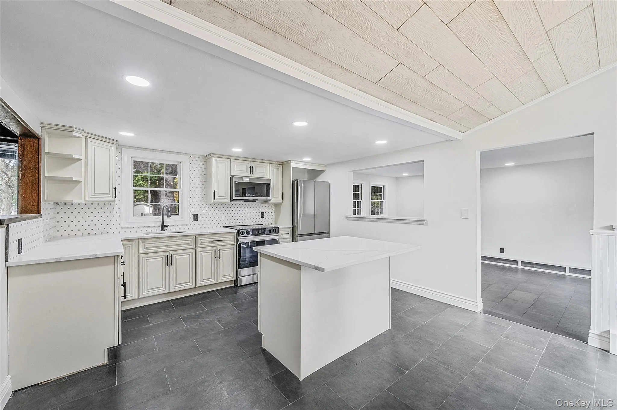 68 Oakdale Avenue, Brookhaven, NY, 4 Bedrooms Bedrooms, 8 Rooms Rooms,1 BathroomBathrooms,Residential,For Rent,Oakdale,0,1045129 68 Oakdale Avenue, Brookhaven, NY, 4 Bedrooms Bedrooms, 8 Rooms Rooms,1 BathroomBathrooms,Residential,For Rent,Oakdale,0,1045129