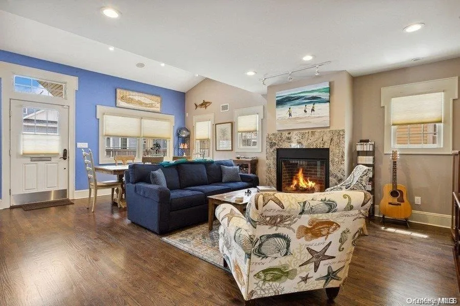 65 Pennsylvania Avenue, Long Beach, NY, 3 Bedrooms Bedrooms, 6 Rooms Rooms,2 BathroomsBathrooms,Residential Lease,For Rent,Pennsylvania,0,1045130 65 Pennsylvania Avenue, Long Beach, NY, 3 Bedrooms Bedrooms, 6 Rooms Rooms,2 BathroomsBathrooms,Residential Lease,For Rent,Pennsylvania,0,1045130