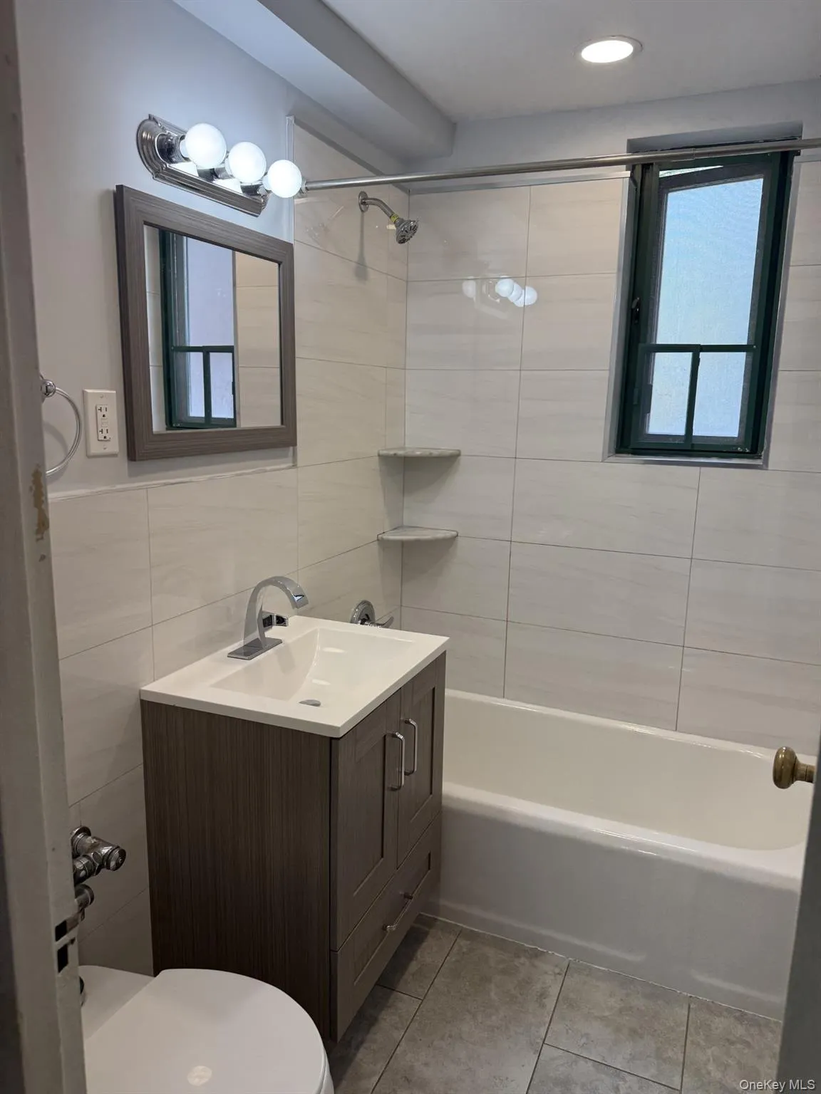 1505 Archer Road, New York, NY, 2 Bedrooms Bedrooms, 4 Rooms Rooms,1 BathroomBathrooms,Residential Lease,For Rent,Archer,0,1045131 1505 Archer Road, New York, NY, 2 Bedrooms Bedrooms, 4 Rooms Rooms,1 BathroomBathrooms,Residential Lease,For Rent,Archer,0,1045131
