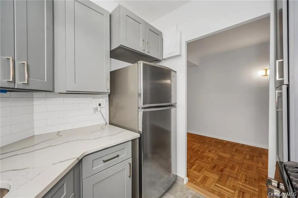 1505 Archer Road, New York, NY, 2 Bedrooms Bedrooms, 4 Rooms Rooms,1 BathroomBathrooms,Residential Lease,For Rent,Archer,0,1045131 1505 Archer Road, New York, NY, 2 Bedrooms Bedrooms, 4 Rooms Rooms,1 BathroomBathrooms,Residential Lease,For Rent,Archer,0,1045131