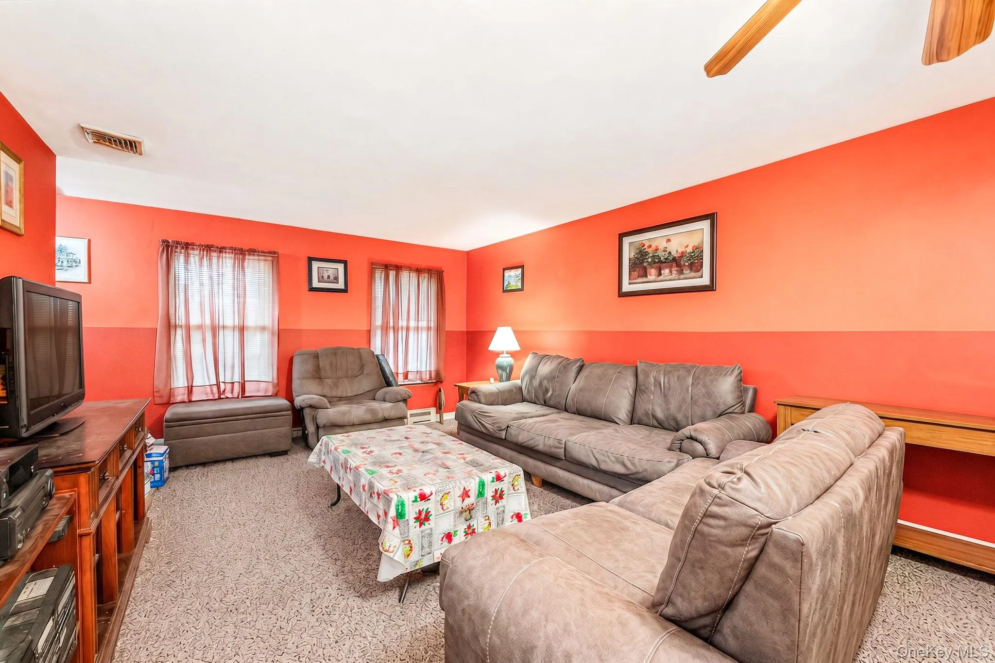14 Roosevelt Avenue, Smithtown, NY, 5 Bedrooms Bedrooms, 11 Rooms Rooms,2 BathroomsBathrooms,Residential,For Rent,Roosevelt,0,1045135 14 Roosevelt Avenue, Smithtown, NY, 5 Bedrooms Bedrooms, 11 Rooms Rooms,2 BathroomsBathrooms,Residential,For Rent,Roosevelt,0,1045135