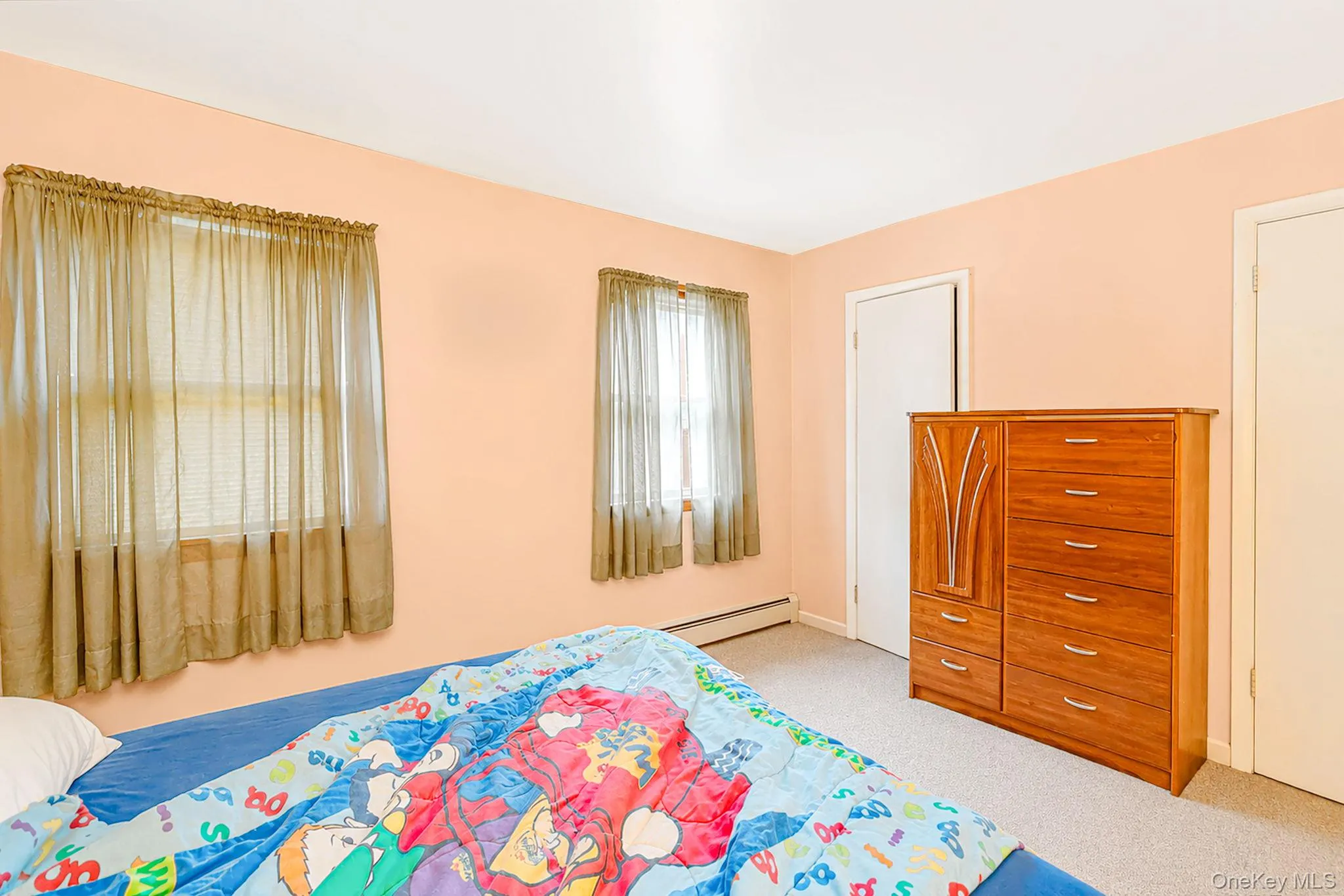 14 Roosevelt Avenue, Smithtown, NY, 5 Bedrooms Bedrooms, 11 Rooms Rooms,2 BathroomsBathrooms,Residential,For Rent,Roosevelt,0,1045135 14 Roosevelt Avenue, Smithtown, NY, 5 Bedrooms Bedrooms, 11 Rooms Rooms,2 BathroomsBathrooms,Residential,For Rent,Roosevelt,0,1045135