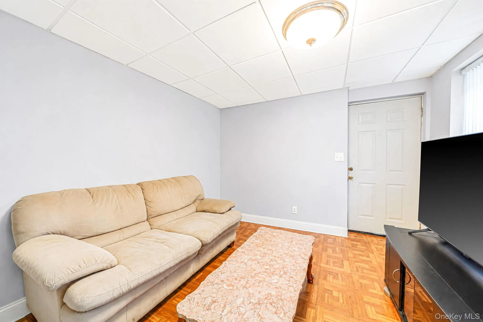 14 Roosevelt Avenue, Smithtown, NY, 5 Bedrooms Bedrooms, 11 Rooms Rooms,2 BathroomsBathrooms,Residential,For Rent,Roosevelt,0,1045135 14 Roosevelt Avenue, Smithtown, NY, 5 Bedrooms Bedrooms, 11 Rooms Rooms,2 BathroomsBathrooms,Residential,For Rent,Roosevelt,0,1045135