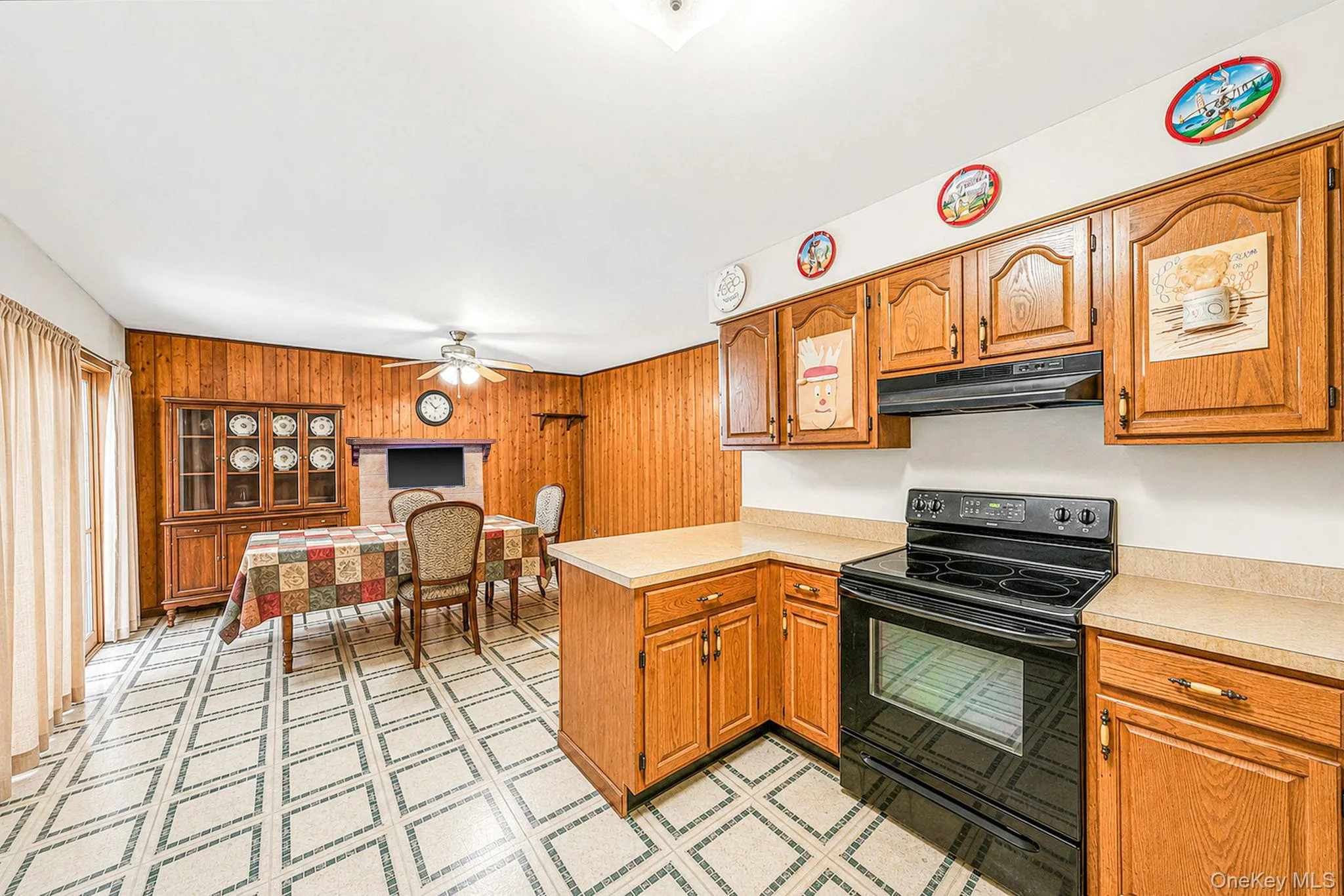 14 Roosevelt Avenue, Smithtown, NY, 5 Bedrooms Bedrooms, 11 Rooms Rooms,2 BathroomsBathrooms,Residential,For Rent,Roosevelt,0,1045135 14 Roosevelt Avenue, Smithtown, NY, 5 Bedrooms Bedrooms, 11 Rooms Rooms,2 BathroomsBathrooms,Residential,For Rent,Roosevelt,0,1045135