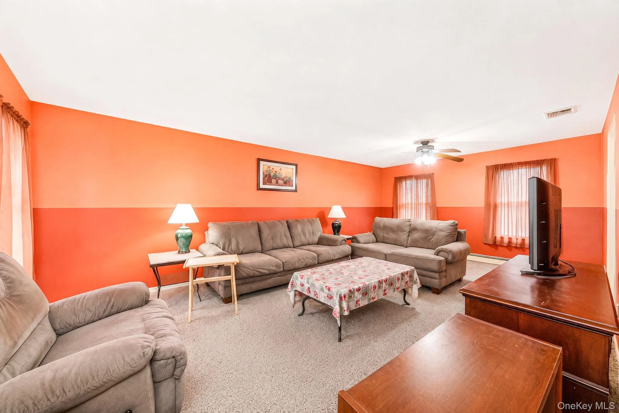 14 Roosevelt Avenue, Smithtown, NY, 5 Bedrooms Bedrooms, 11 Rooms Rooms,2 BathroomsBathrooms,Residential,For Rent,Roosevelt,0,1045135 14 Roosevelt Avenue, Smithtown, NY, 5 Bedrooms Bedrooms, 11 Rooms Rooms,2 BathroomsBathrooms,Residential,For Rent,Roosevelt,0,1045135