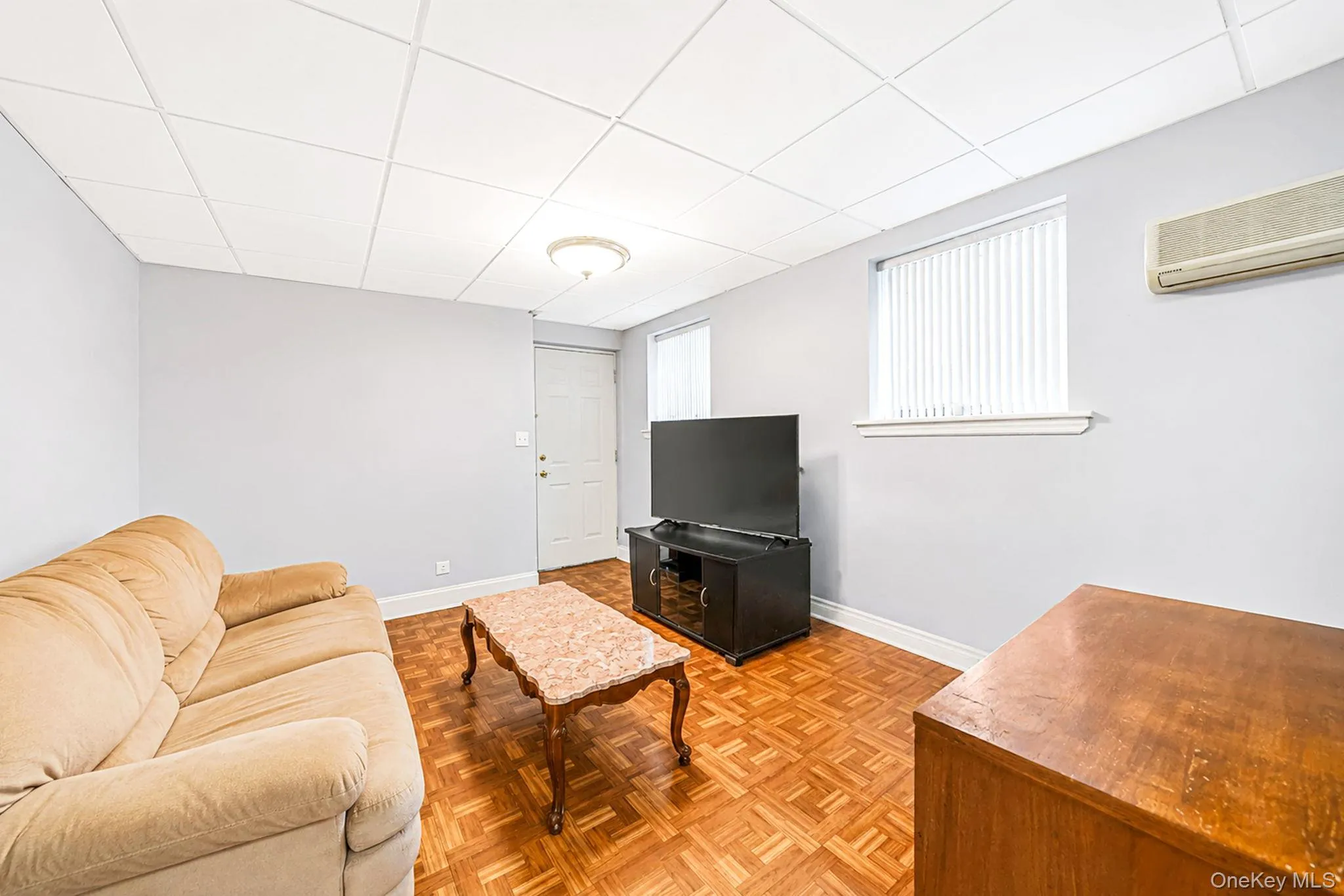 14 Roosevelt Avenue, Smithtown, NY, 5 Bedrooms Bedrooms, 11 Rooms Rooms,2 BathroomsBathrooms,Residential,For Rent,Roosevelt,0,1045135 14 Roosevelt Avenue, Smithtown, NY, 5 Bedrooms Bedrooms, 11 Rooms Rooms,2 BathroomsBathrooms,Residential,For Rent,Roosevelt,0,1045135
