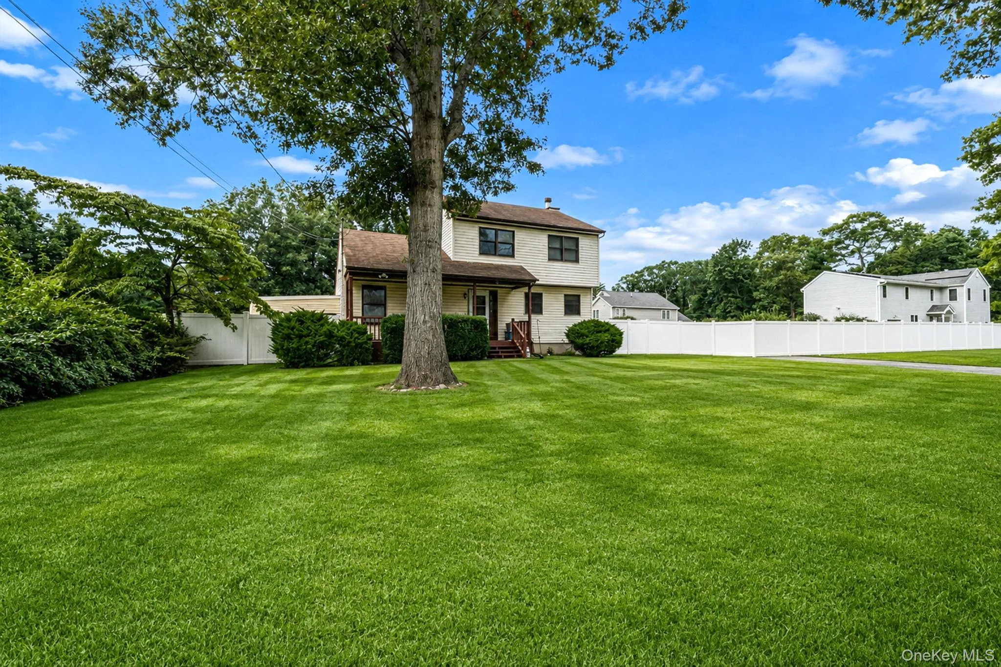 14 Roosevelt Avenue, Smithtown, NY, 5 Bedrooms Bedrooms, 11 Rooms Rooms,2 BathroomsBathrooms,Residential,For Rent,Roosevelt,0,1045135 14 Roosevelt Avenue, Smithtown, NY, 5 Bedrooms Bedrooms, 11 Rooms Rooms,2 BathroomsBathrooms,Residential,For Rent,Roosevelt,0,1045135