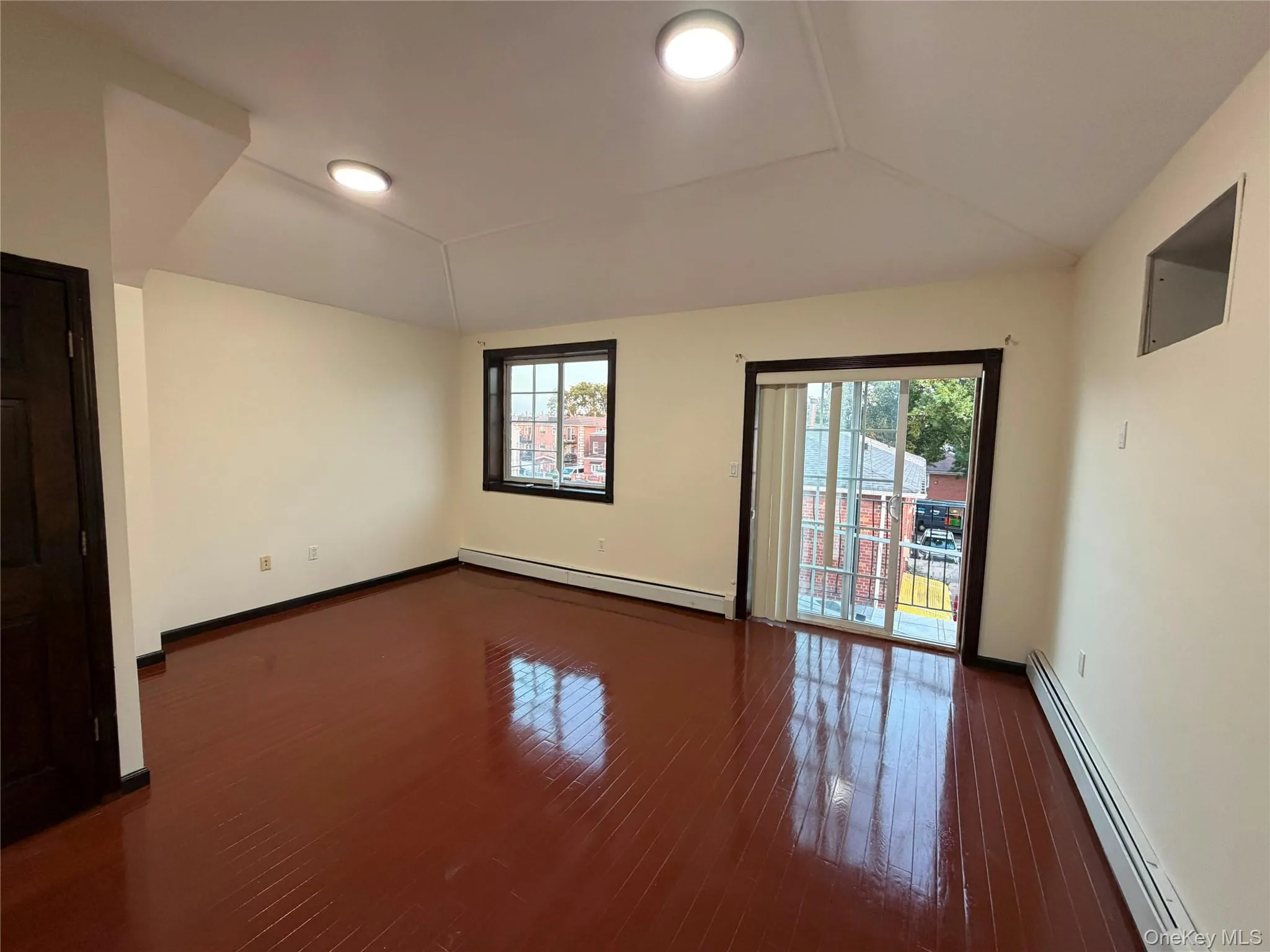 8440 102nd Avenue, New York, NY, 3 Bedrooms Bedrooms, 7 Rooms Rooms,2 BathroomsBathrooms,Residential Lease,For Rent,102nd,0,1045137 8440 102nd Avenue, New York, NY, 3 Bedrooms Bedrooms, 7 Rooms Rooms,2 BathroomsBathrooms,Residential Lease,For Rent,102nd,0,1045137
