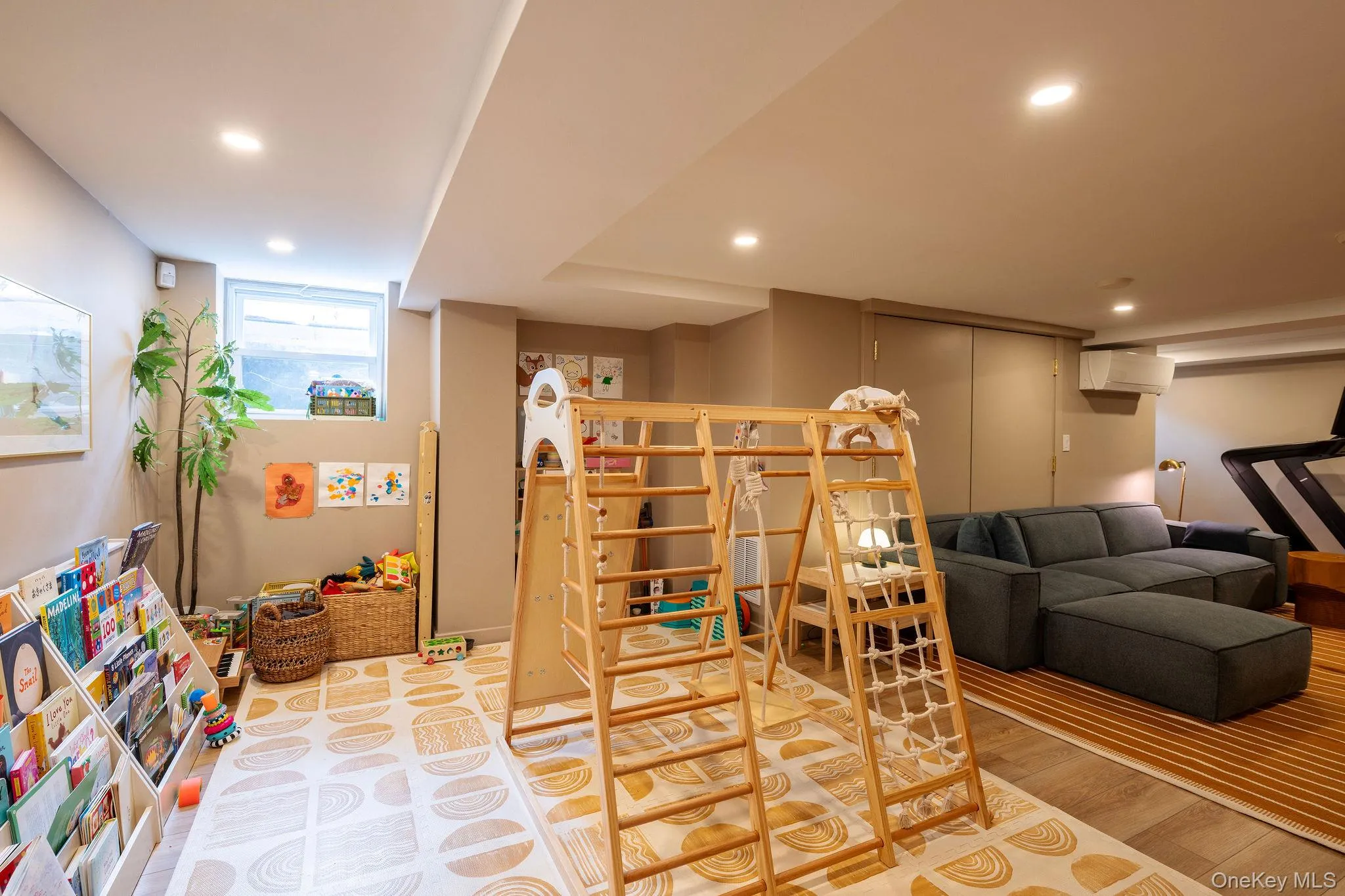 120 Saint James Street, Kingston, NY, 4 Bedrooms Bedrooms, 8 Rooms Rooms,2 BathroomsBathrooms,Residential,For Rent,Saint James,0,1045142 120 Saint James Street, Kingston, NY, 4 Bedrooms Bedrooms, 8 Rooms Rooms,2 BathroomsBathrooms,Residential,For Rent,Saint James,0,1045142
