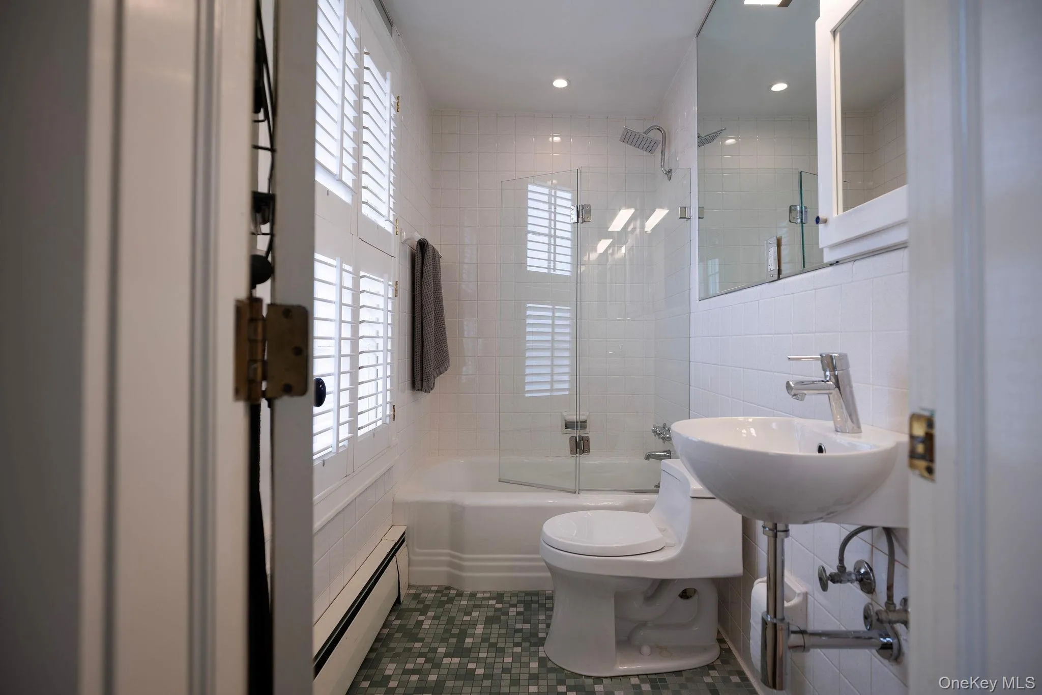 120 Saint James Street, Kingston, NY, 4 Bedrooms Bedrooms, 8 Rooms Rooms,2 BathroomsBathrooms,Residential,For Rent,Saint James,0,1045142 120 Saint James Street, Kingston, NY, 4 Bedrooms Bedrooms, 8 Rooms Rooms,2 BathroomsBathrooms,Residential,For Rent,Saint James,0,1045142