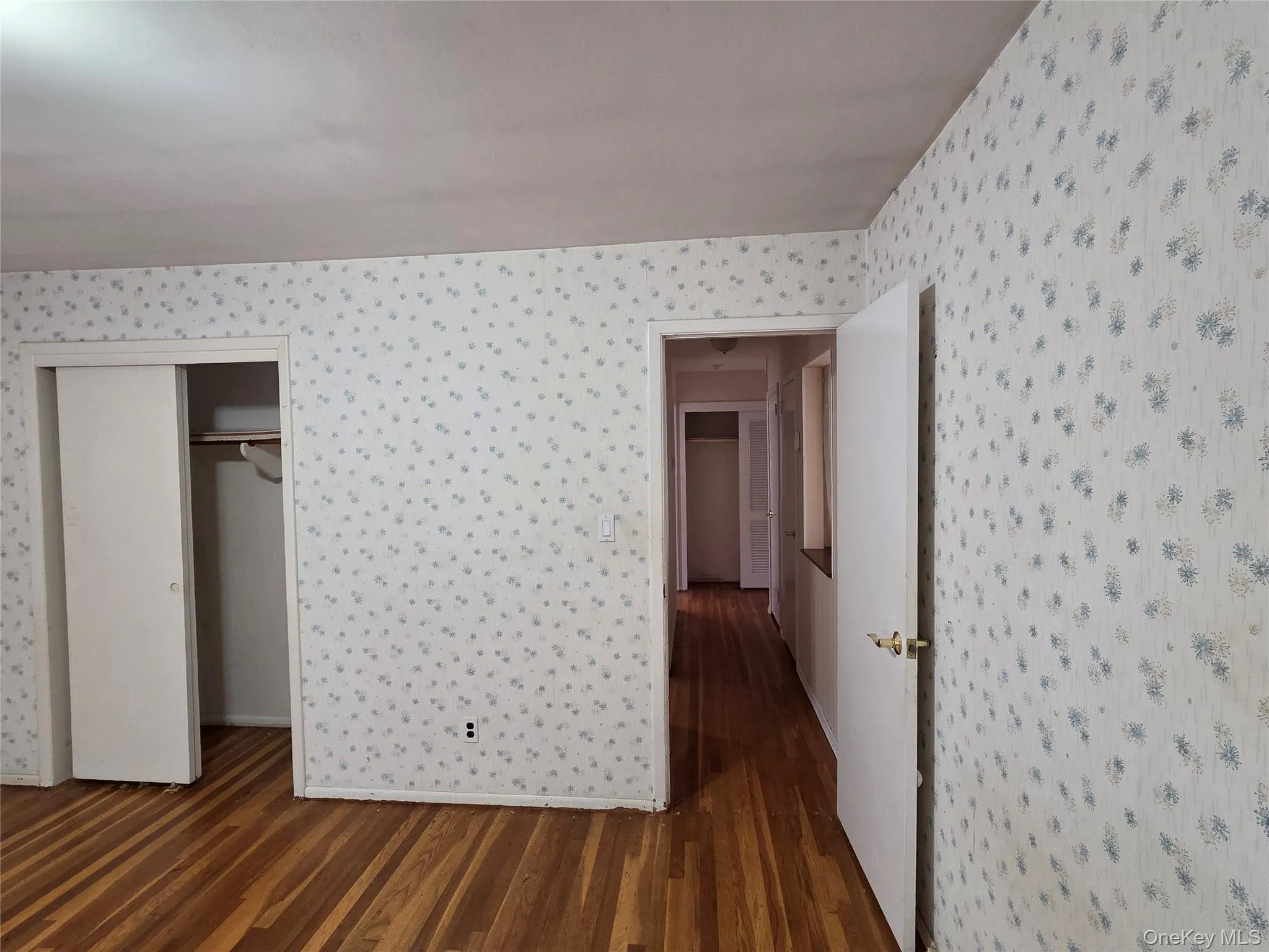 42 Sheridan Street, Huntington, NY, 3 Bedrooms Bedrooms, 6 Rooms Rooms,1 BathroomBathrooms,Residential,For Rent,Sheridan,0,1045146 42 Sheridan Street, Huntington, NY, 3 Bedrooms Bedrooms, 6 Rooms Rooms,1 BathroomBathrooms,Residential,For Rent,Sheridan,0,1045146