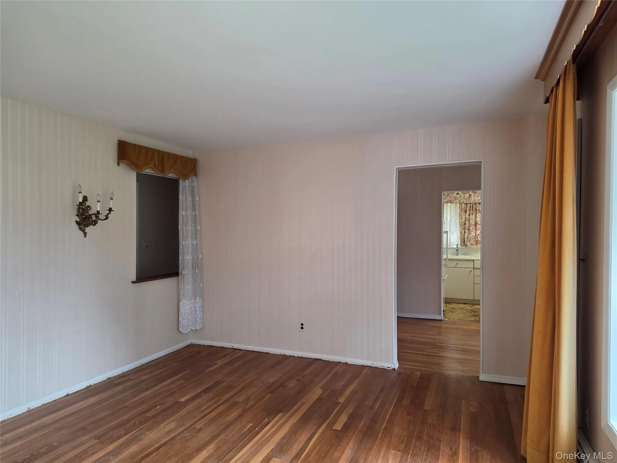 42 Sheridan Street, Huntington, NY, 3 Bedrooms Bedrooms, 6 Rooms Rooms,1 BathroomBathrooms,Residential,For Rent,Sheridan,0,1045146 42 Sheridan Street, Huntington, NY, 3 Bedrooms Bedrooms, 6 Rooms Rooms,1 BathroomBathrooms,Residential,For Rent,Sheridan,0,1045146