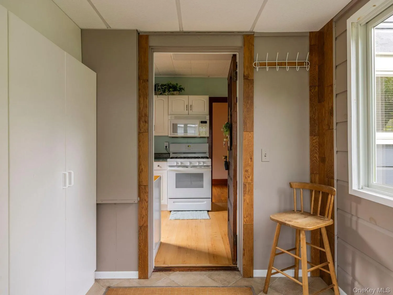 34 Tillson Road, Rosendale, NY, 3 Bedrooms Bedrooms, 6 Rooms Rooms,1 BathroomBathrooms,Residential,For Rent,Tillson,0,1045149 34 Tillson Road, Rosendale, NY, 3 Bedrooms Bedrooms, 6 Rooms Rooms,1 BathroomBathrooms,Residential,For Rent,Tillson,0,1045149