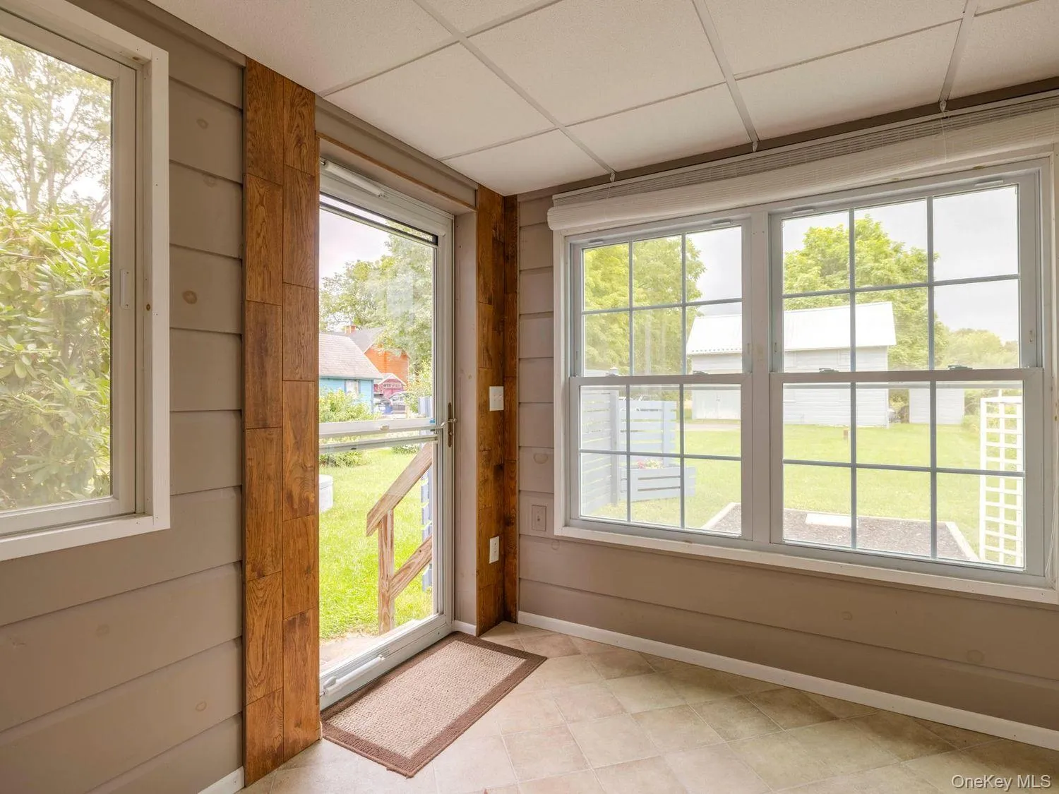 34 Tillson Road, Rosendale, NY, 3 Bedrooms Bedrooms, 6 Rooms Rooms,1 BathroomBathrooms,Residential,For Rent,Tillson,0,1045149 34 Tillson Road, Rosendale, NY, 3 Bedrooms Bedrooms, 6 Rooms Rooms,1 BathroomBathrooms,Residential,For Rent,Tillson,0,1045149