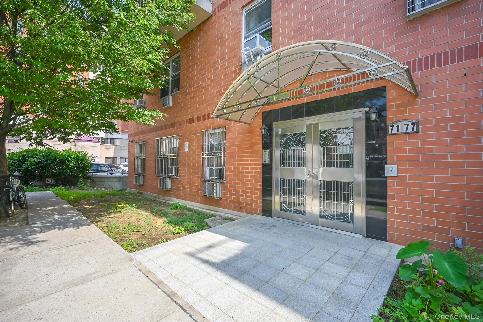 71-77 159th Street, New York, NY, 2 Bedrooms Bedrooms, 5 Rooms Rooms,1 BathroomBathrooms,Residential,For Rent,159th,0,1045150 71-77 159th Street, New York, NY, 2 Bedrooms Bedrooms, 5 Rooms Rooms,1 BathroomBathrooms,Residential,For Rent,159th,0,1045150