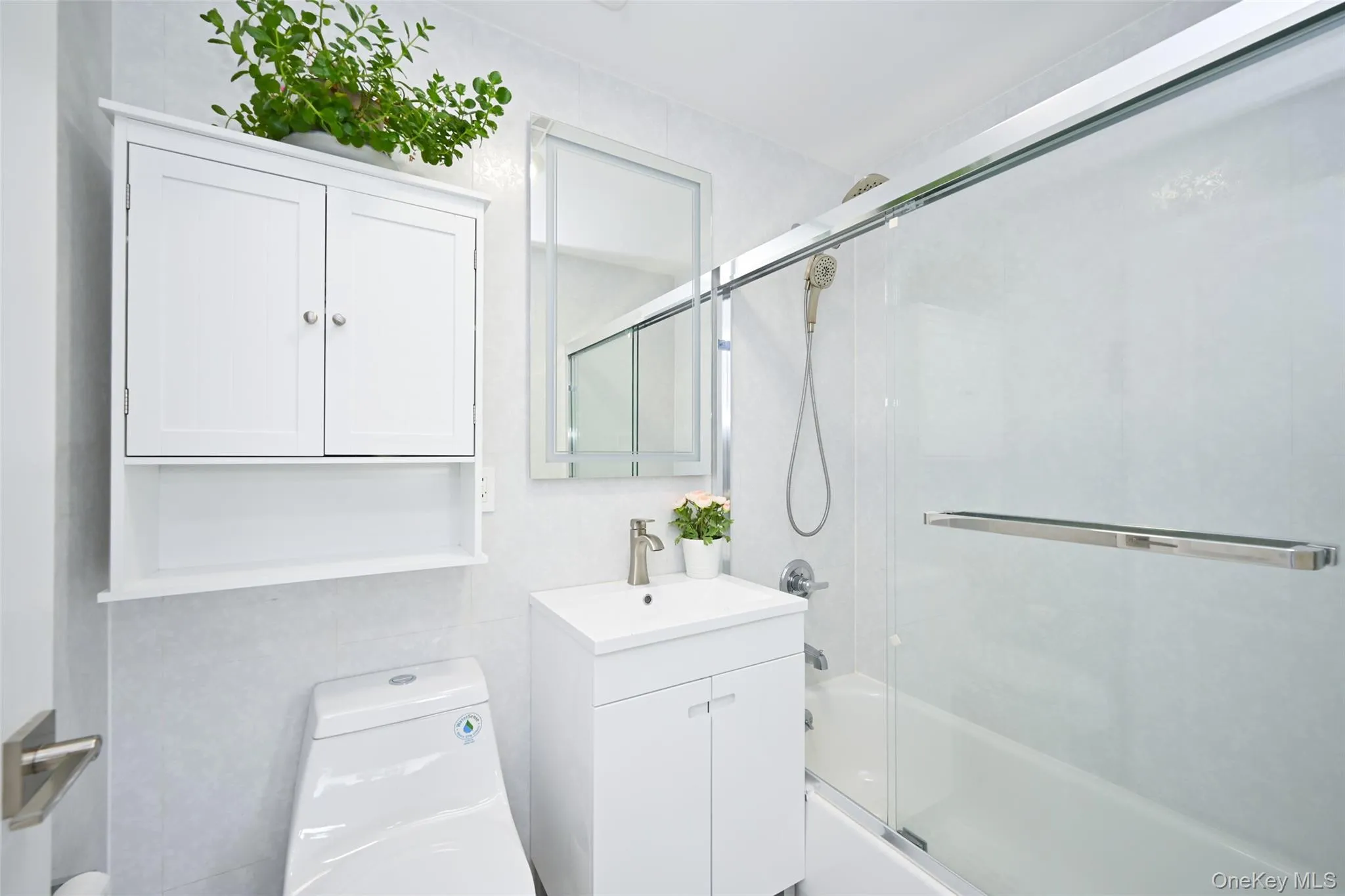 71-77 159th Street, New York, NY, 2 Bedrooms Bedrooms, 5 Rooms Rooms,1 BathroomBathrooms,Residential,For Rent,159th,0,1045150 71-77 159th Street, New York, NY, 2 Bedrooms Bedrooms, 5 Rooms Rooms,1 BathroomBathrooms,Residential,For Rent,159th,0,1045150