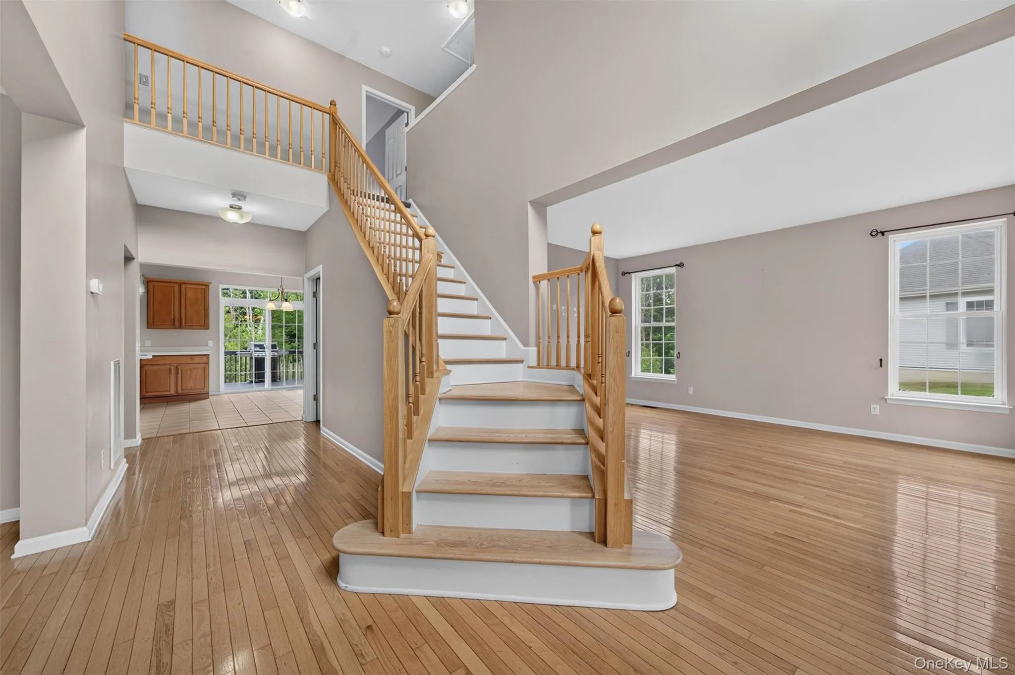5 Oldwyck Crescent, Woodbury, NY, 4 Bedrooms Bedrooms, 8 Rooms Rooms,2 BathroomsBathrooms,Residential Lease,For Rent,Oldwyck,0,1045152 5 Oldwyck Crescent, Woodbury, NY, 4 Bedrooms Bedrooms, 8 Rooms Rooms,2 BathroomsBathrooms,Residential Lease,For Rent,Oldwyck,0,1045152