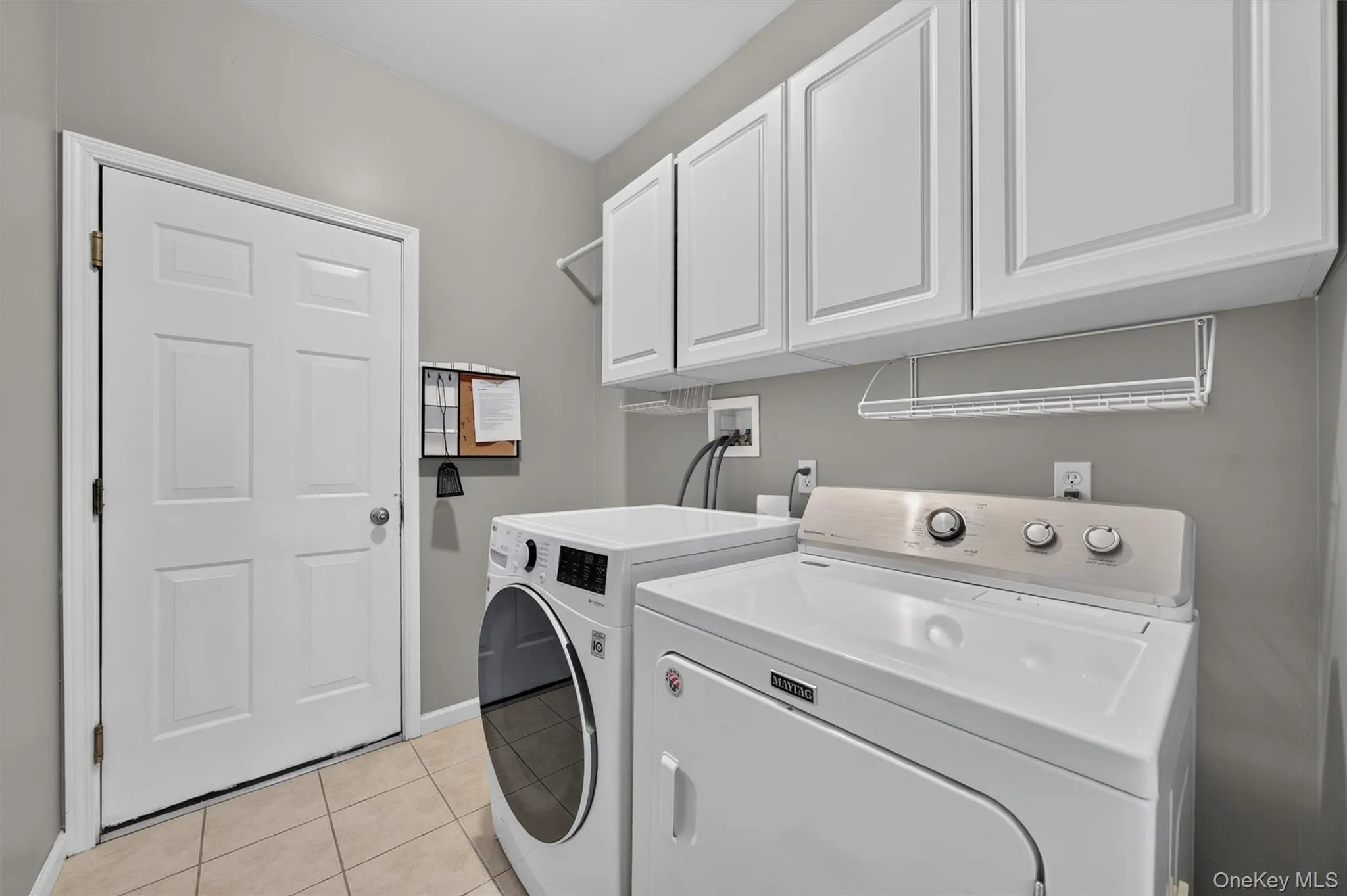 5 Oldwyck Crescent, Woodbury, NY, 4 Bedrooms Bedrooms, 8 Rooms Rooms,2 BathroomsBathrooms,Residential Lease,For Rent,Oldwyck,0,1045152 5 Oldwyck Crescent, Woodbury, NY, 4 Bedrooms Bedrooms, 8 Rooms Rooms,2 BathroomsBathrooms,Residential Lease,For Rent,Oldwyck,0,1045152