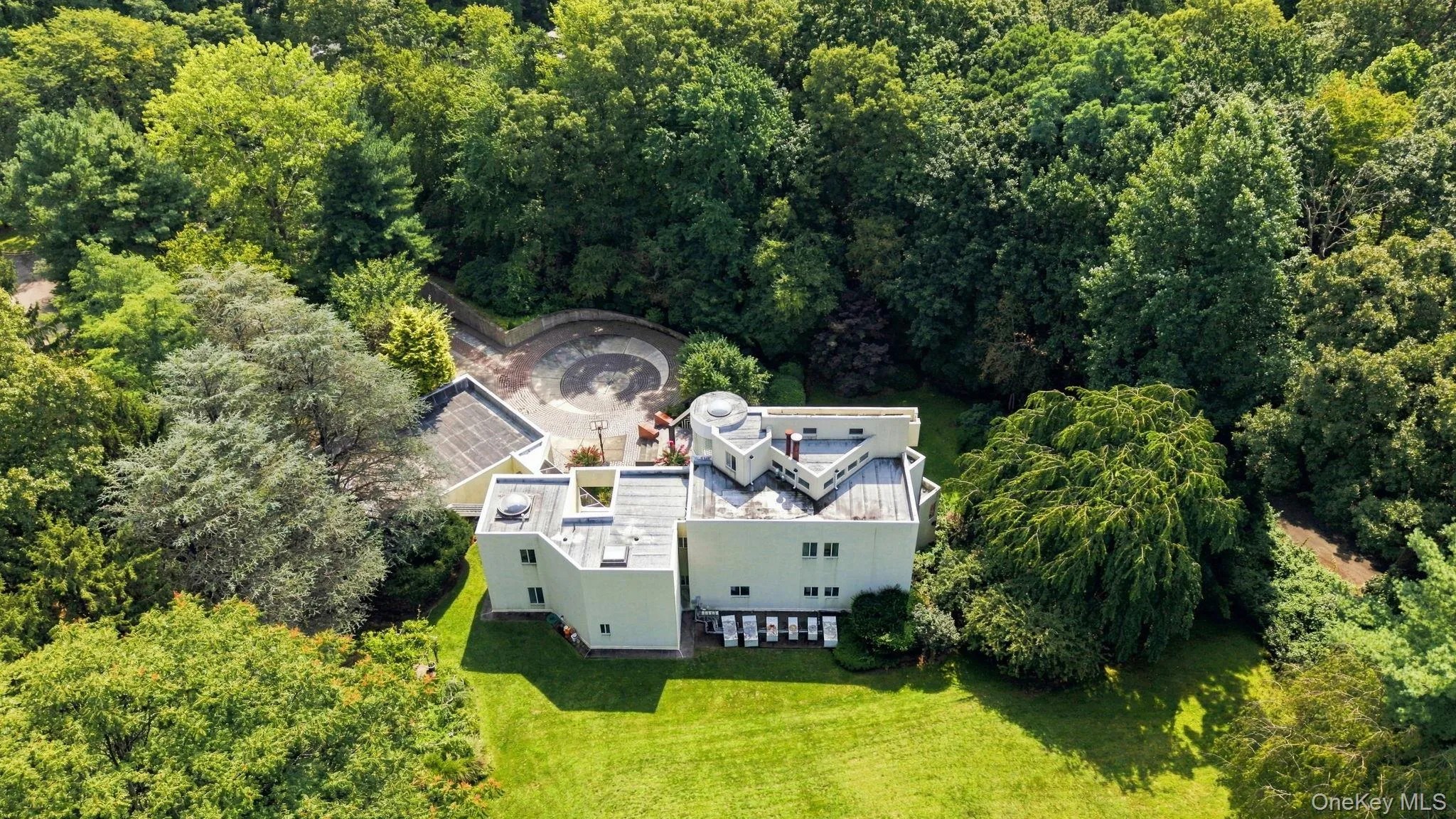 7 Mac Lean Drive, Oyster Bay, NY, 5 Bedrooms Bedrooms, 11 Rooms Rooms,4 BathroomsBathrooms,Residential,For Rent,Mac Lean,0,1045154 7 Mac Lean Drive, Oyster Bay, NY, 5 Bedrooms Bedrooms, 11 Rooms Rooms,4 BathroomsBathrooms,Residential,For Rent,Mac Lean,0,1045154