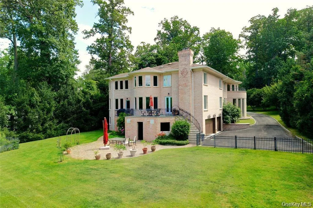 527 Manhasset Woods Road, North Hempstead, NY, 5 Bedrooms Bedrooms, 22 Rooms Rooms,5 BathroomsBathrooms,Residential,For Rent,Manhasset Woods,0,1045158 527 Manhasset Woods Road, North Hempstead, NY, 5 Bedrooms Bedrooms, 22 Rooms Rooms,5 BathroomsBathrooms,Residential,For Rent,Manhasset Woods,0,1045158