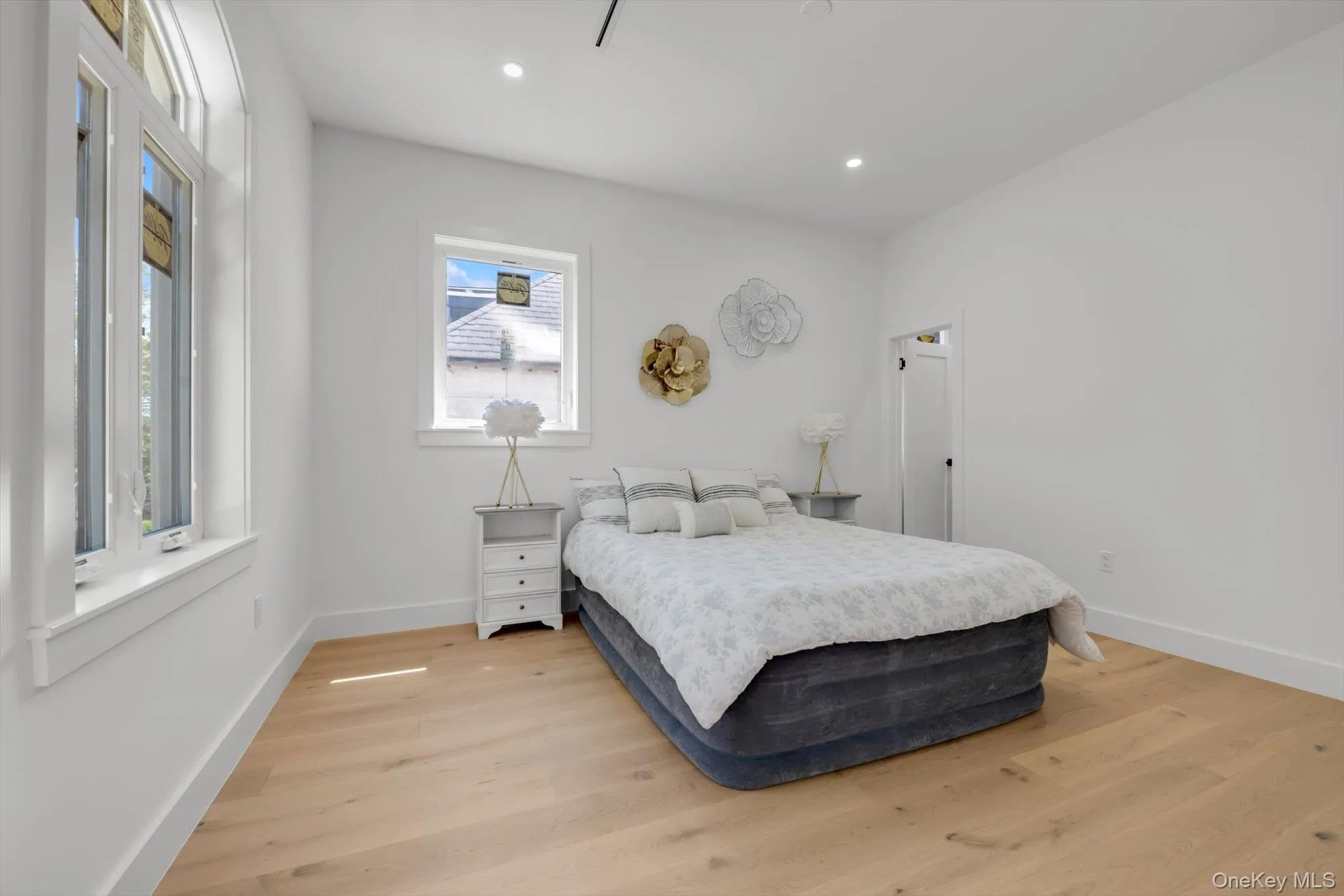 8366 Charlecote Ridge, New York, NY, 3 Bedrooms Bedrooms, 7 Rooms Rooms,4 BathroomsBathrooms,Residential,For Rent,Charlecote,0,1045162 8366 Charlecote Ridge, New York, NY, 3 Bedrooms Bedrooms, 7 Rooms Rooms,4 BathroomsBathrooms,Residential,For Rent,Charlecote,0,1045162