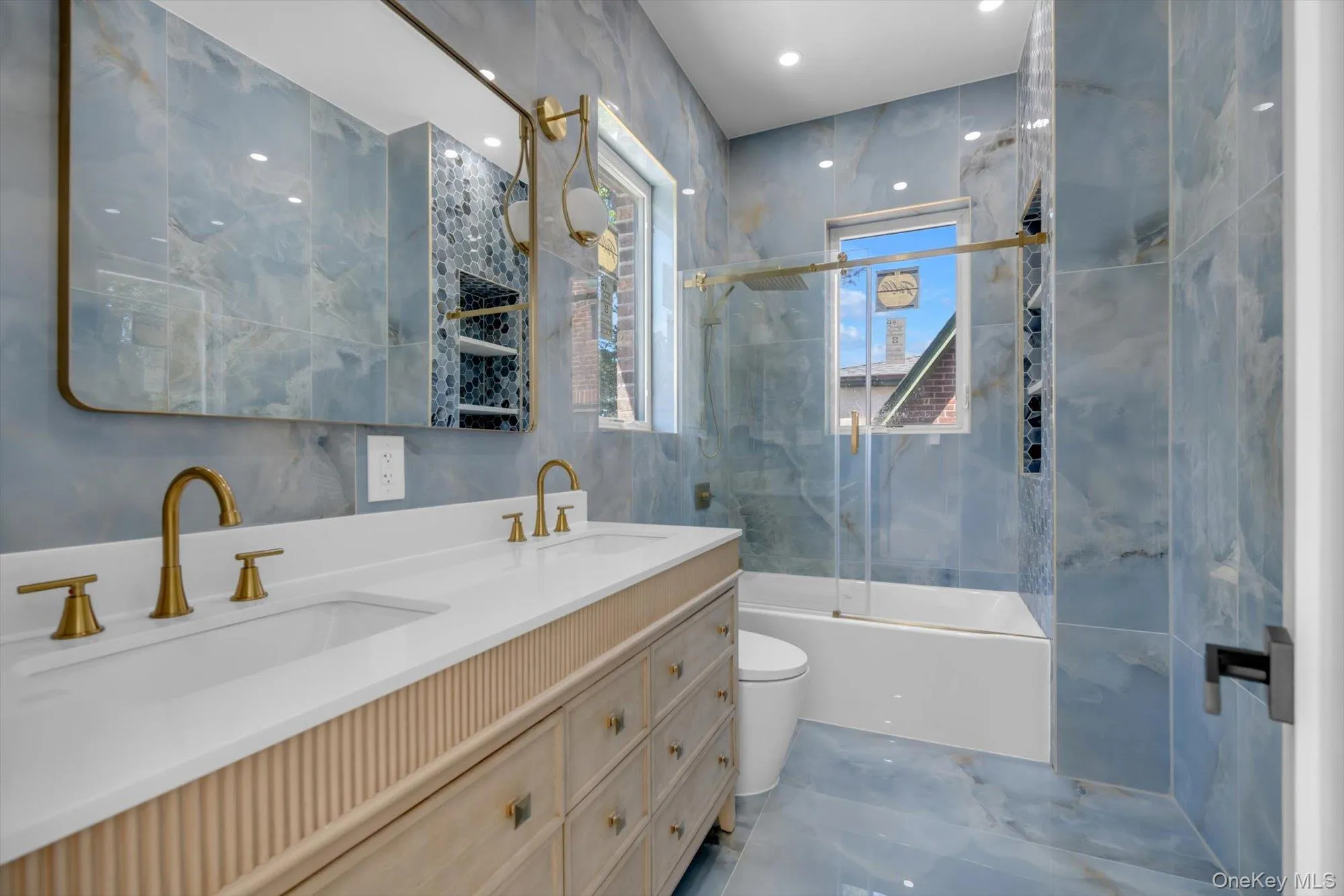8366 Charlecote Ridge, New York, NY, 3 Bedrooms Bedrooms, 7 Rooms Rooms,4 BathroomsBathrooms,Residential,For Rent,Charlecote,0,1045162 8366 Charlecote Ridge, New York, NY, 3 Bedrooms Bedrooms, 7 Rooms Rooms,4 BathroomsBathrooms,Residential,For Rent,Charlecote,0,1045162
