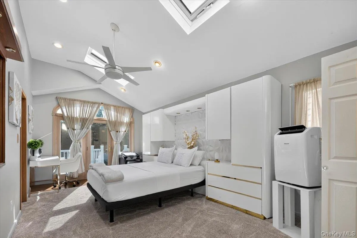 45 Dietz Avenue, Brookhaven, NY, 5 Bedrooms Bedrooms, 12 Rooms Rooms,4 BathroomsBathrooms,Residential,For Rent,Dietz,0,1045164 45 Dietz Avenue, Brookhaven, NY, 5 Bedrooms Bedrooms, 12 Rooms Rooms,4 BathroomsBathrooms,Residential,For Rent,Dietz,0,1045164