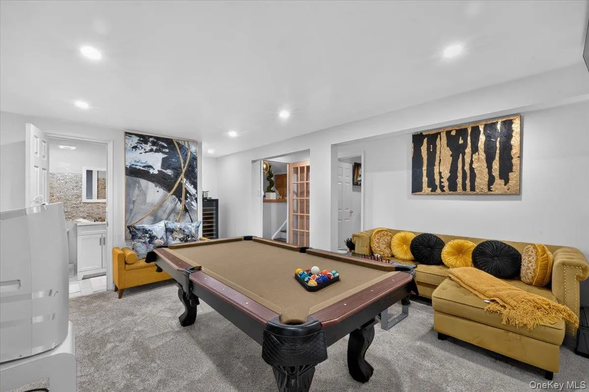 45 Dietz Avenue, Brookhaven, NY, 5 Bedrooms Bedrooms, 12 Rooms Rooms,4 BathroomsBathrooms,Residential,For Rent,Dietz,0,1045164 45 Dietz Avenue, Brookhaven, NY, 5 Bedrooms Bedrooms, 12 Rooms Rooms,4 BathroomsBathrooms,Residential,For Rent,Dietz,0,1045164