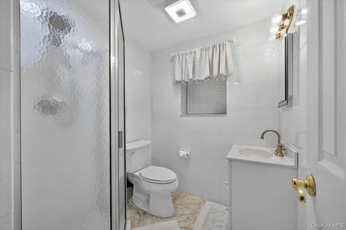 45 Dietz Avenue, Brookhaven, NY, 5 Bedrooms Bedrooms, 12 Rooms Rooms,4 BathroomsBathrooms,Residential,For Rent,Dietz,0,1045164 45 Dietz Avenue, Brookhaven, NY, 5 Bedrooms Bedrooms, 12 Rooms Rooms,4 BathroomsBathrooms,Residential,For Rent,Dietz,0,1045164