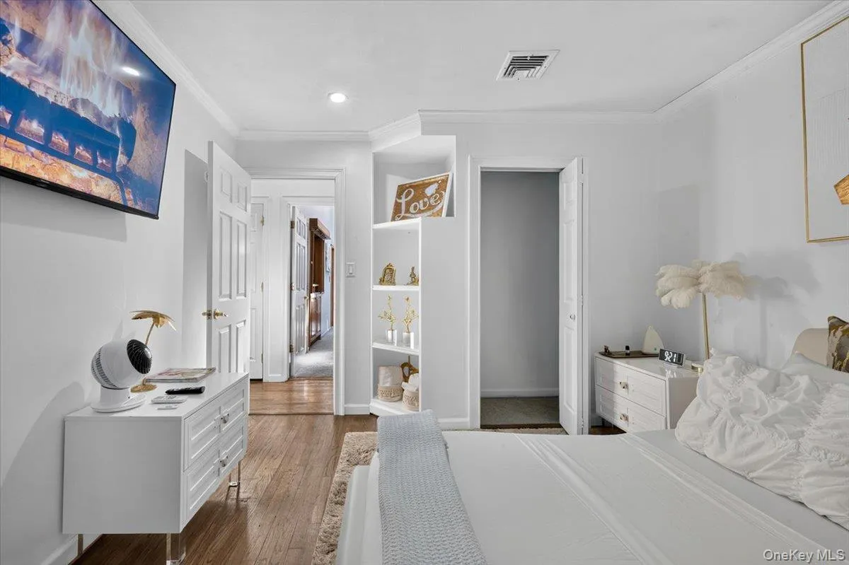 45 Dietz Avenue, Brookhaven, NY, 5 Bedrooms Bedrooms, 12 Rooms Rooms,4 BathroomsBathrooms,Residential,For Rent,Dietz,0,1045164 45 Dietz Avenue, Brookhaven, NY, 5 Bedrooms Bedrooms, 12 Rooms Rooms,4 BathroomsBathrooms,Residential,For Rent,Dietz,0,1045164
