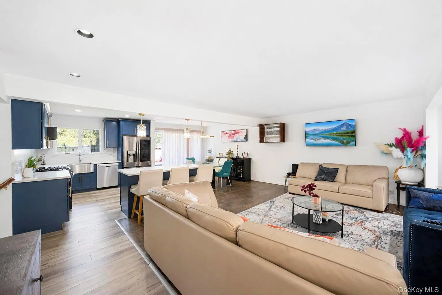 11 Verbena Court, Oyster Bay, NY, 3 Bedrooms Bedrooms, 10 Rooms Rooms,4 BathroomsBathrooms,Residential,For Rent,Verbena,0,1045166 11 Verbena Court, Oyster Bay, NY, 3 Bedrooms Bedrooms, 10 Rooms Rooms,4 BathroomsBathrooms,Residential,For Rent,Verbena,0,1045166
