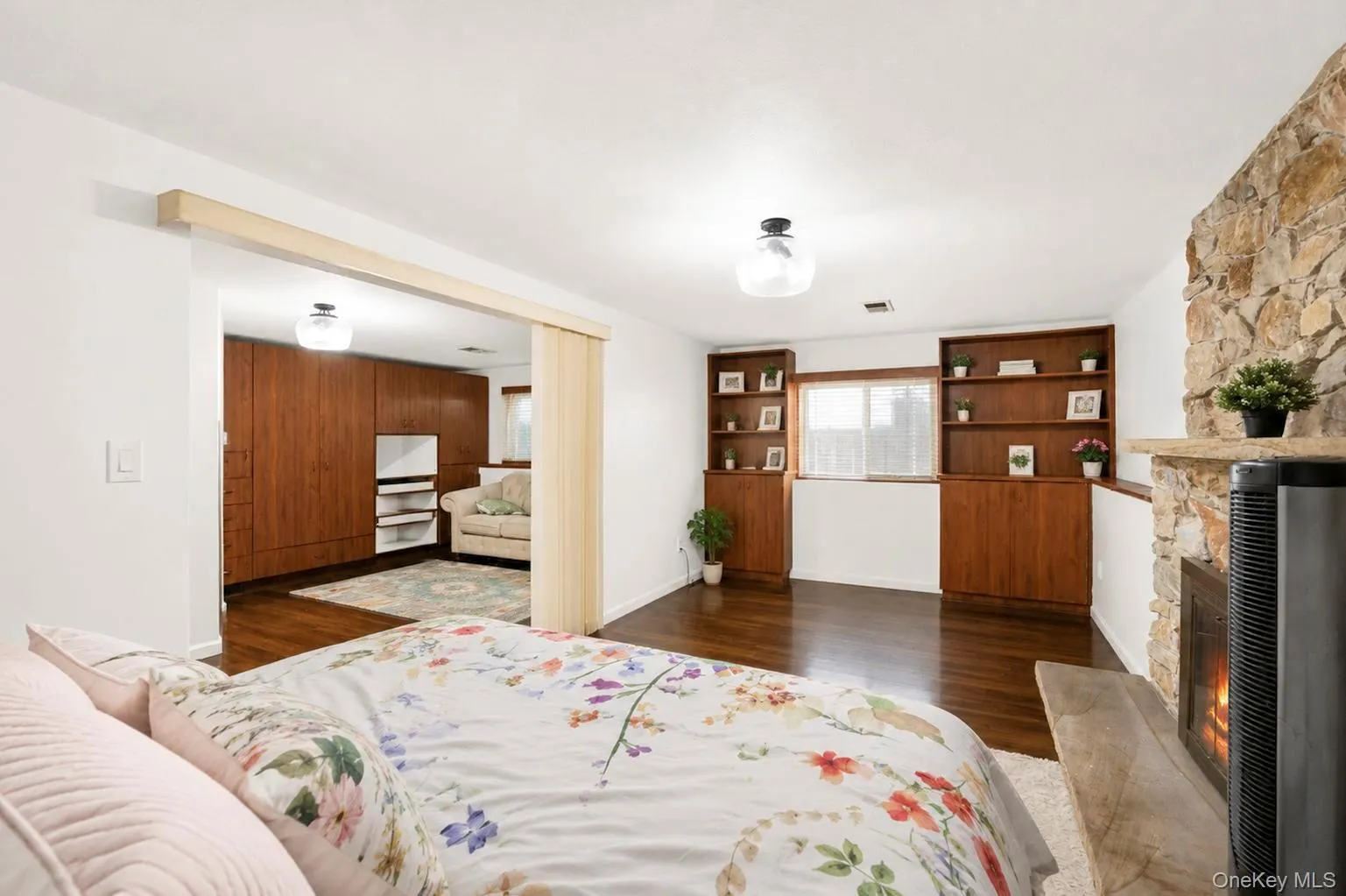 11 Verbena Court, Oyster Bay, NY, 3 Bedrooms Bedrooms, 10 Rooms Rooms,4 BathroomsBathrooms,Residential,For Rent,Verbena,0,1045166 11 Verbena Court, Oyster Bay, NY, 3 Bedrooms Bedrooms, 10 Rooms Rooms,4 BathroomsBathrooms,Residential,For Rent,Verbena,0,1045166