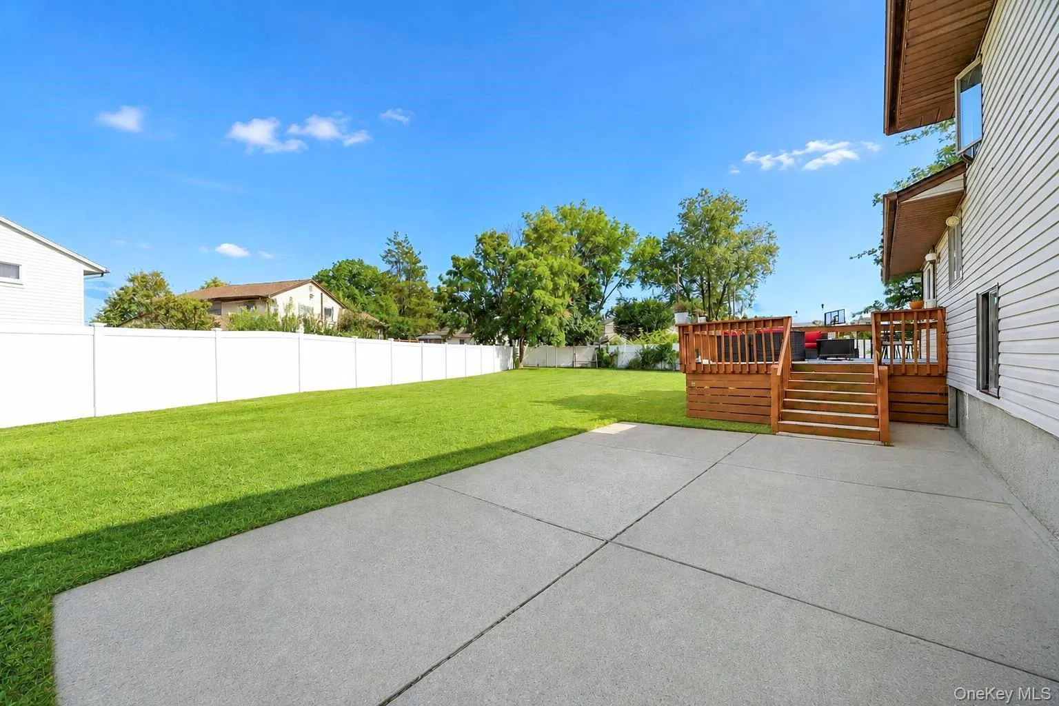 11 Verbena Court, Oyster Bay, NY, 3 Bedrooms Bedrooms, 10 Rooms Rooms,4 BathroomsBathrooms,Residential,For Rent,Verbena,0,1045166 11 Verbena Court, Oyster Bay, NY, 3 Bedrooms Bedrooms, 10 Rooms Rooms,4 BathroomsBathrooms,Residential,For Rent,Verbena,0,1045166