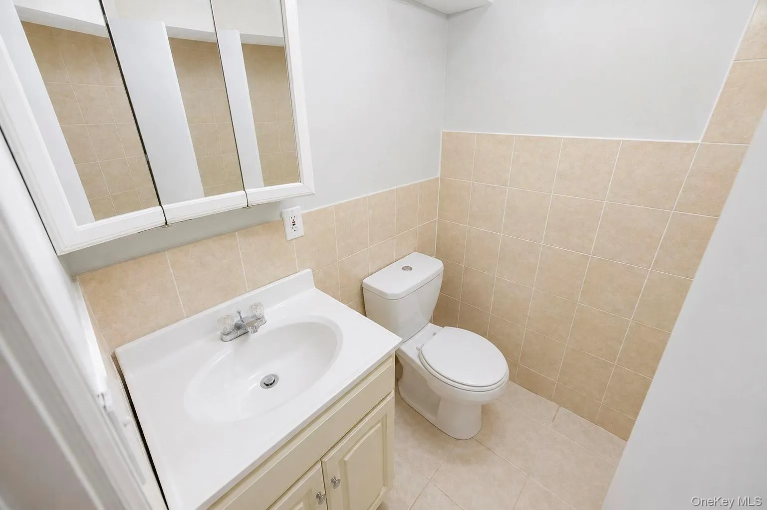 11 Verbena Court, Oyster Bay, NY, 3 Bedrooms Bedrooms, 10 Rooms Rooms,4 BathroomsBathrooms,Residential,For Rent,Verbena,0,1045166 11 Verbena Court, Oyster Bay, NY, 3 Bedrooms Bedrooms, 10 Rooms Rooms,4 BathroomsBathrooms,Residential,For Rent,Verbena,0,1045166