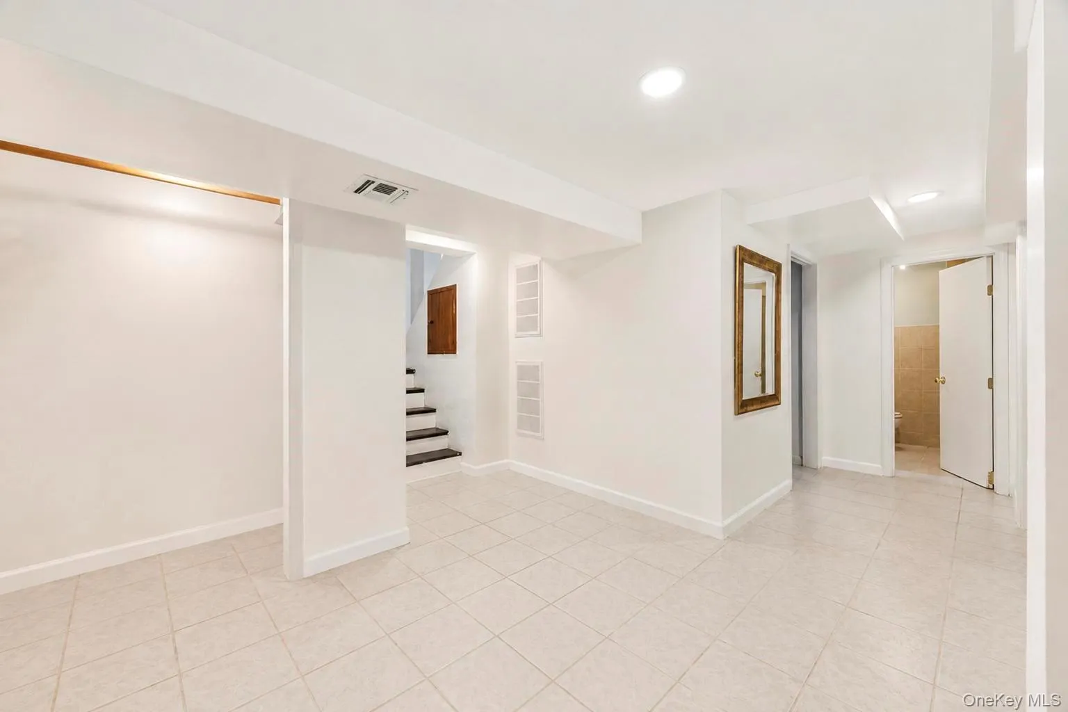 11 Verbena Court, Oyster Bay, NY, 3 Bedrooms Bedrooms, 10 Rooms Rooms,4 BathroomsBathrooms,Residential,For Rent,Verbena,0,1045166 11 Verbena Court, Oyster Bay, NY, 3 Bedrooms Bedrooms, 10 Rooms Rooms,4 BathroomsBathrooms,Residential,For Rent,Verbena,0,1045166
