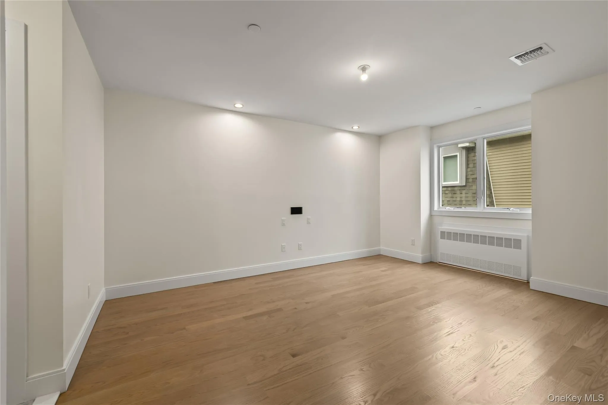 5205 Corner Street, Ramapo, NY, 4 Bedrooms Bedrooms, 7 Rooms Rooms,2 BathroomsBathrooms,Residential,For Rent,Corner,0,1045167 5205 Corner Street, Ramapo, NY, 4 Bedrooms Bedrooms, 7 Rooms Rooms,2 BathroomsBathrooms,Residential,For Rent,Corner,0,1045167