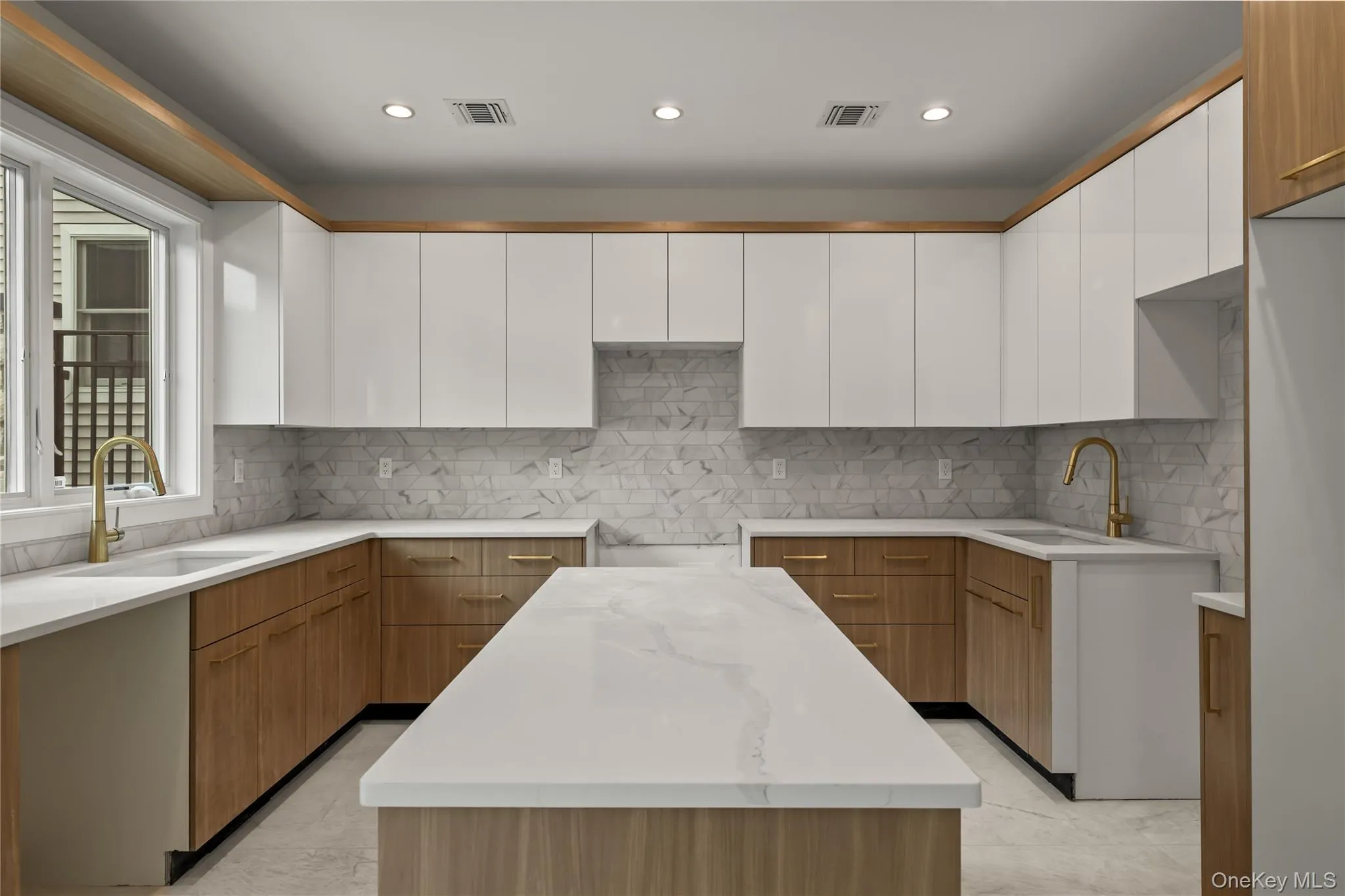 5205 Corner Street, Ramapo, NY, 4 Bedrooms Bedrooms, 7 Rooms Rooms,2 BathroomsBathrooms,Residential,For Rent,Corner,0,1045167 5205 Corner Street, Ramapo, NY, 4 Bedrooms Bedrooms, 7 Rooms Rooms,2 BathroomsBathrooms,Residential,For Rent,Corner,0,1045167