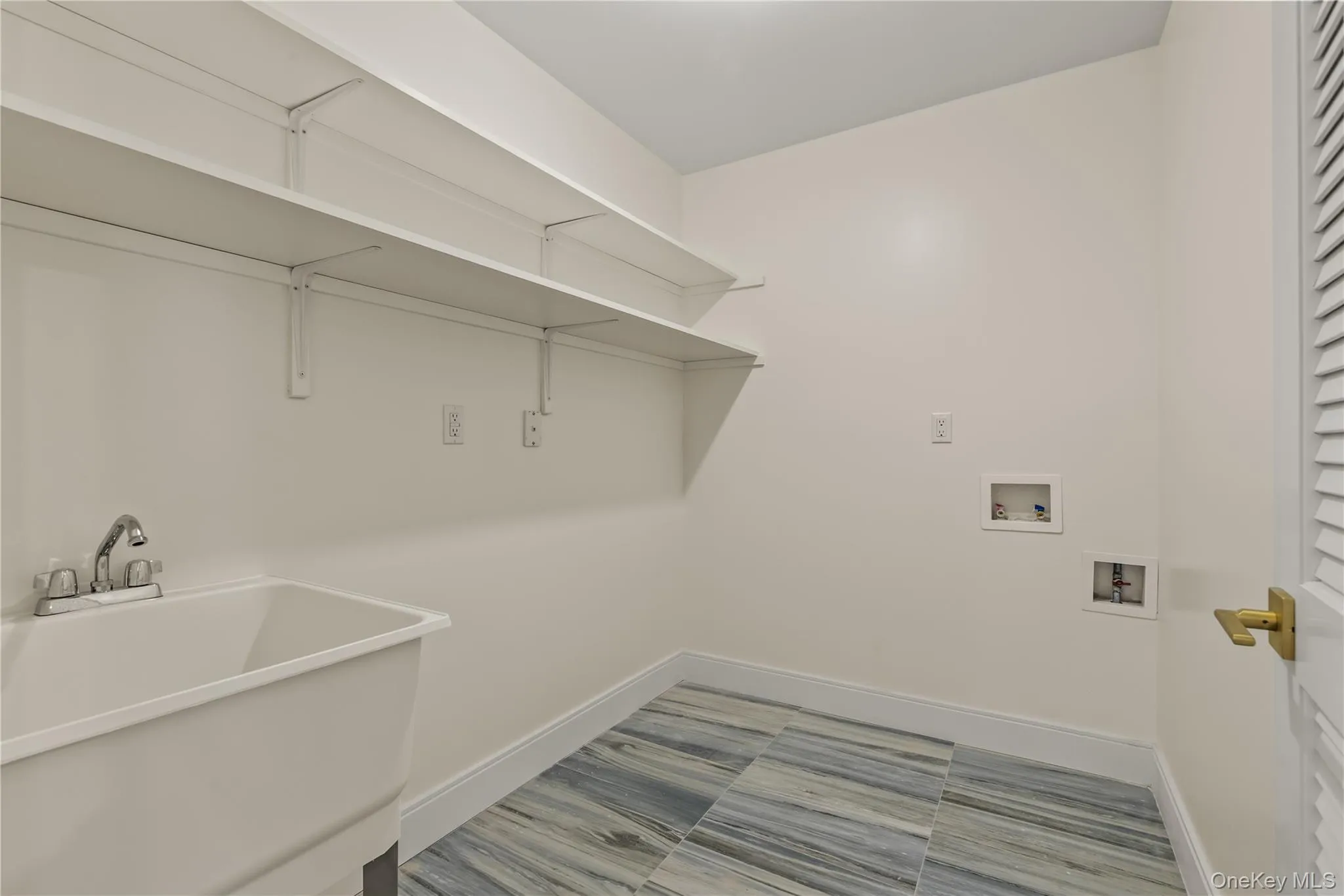 5205 Corner Street, Ramapo, NY, 4 Bedrooms Bedrooms, 7 Rooms Rooms,2 BathroomsBathrooms,Residential,For Rent,Corner,0,1045167 5205 Corner Street, Ramapo, NY, 4 Bedrooms Bedrooms, 7 Rooms Rooms,2 BathroomsBathrooms,Residential,For Rent,Corner,0,1045167