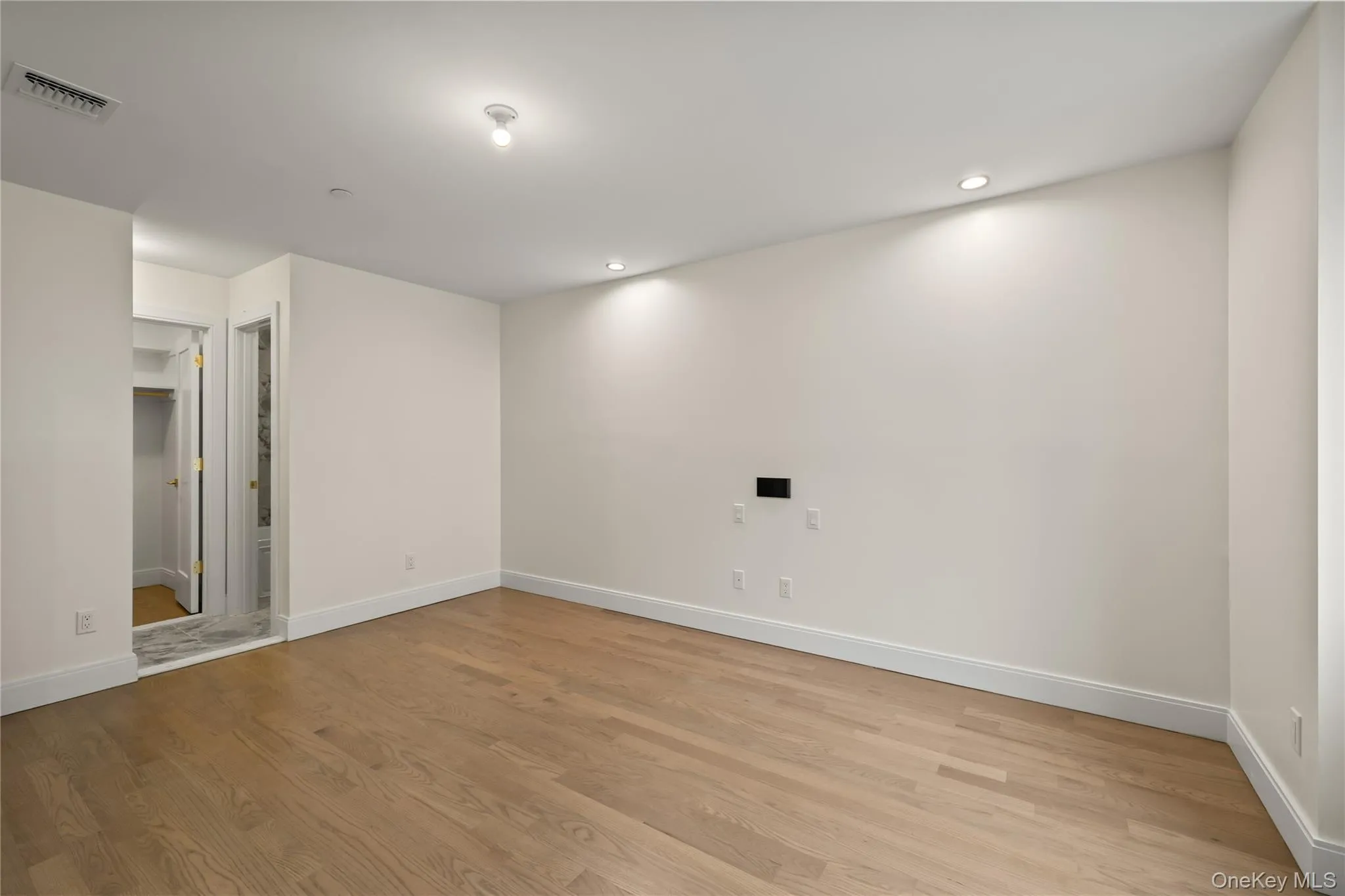 5205 Corner Street, Ramapo, NY, 4 Bedrooms Bedrooms, 7 Rooms Rooms,2 BathroomsBathrooms,Residential,For Rent,Corner,0,1045167 5205 Corner Street, Ramapo, NY, 4 Bedrooms Bedrooms, 7 Rooms Rooms,2 BathroomsBathrooms,Residential,For Rent,Corner,0,1045167